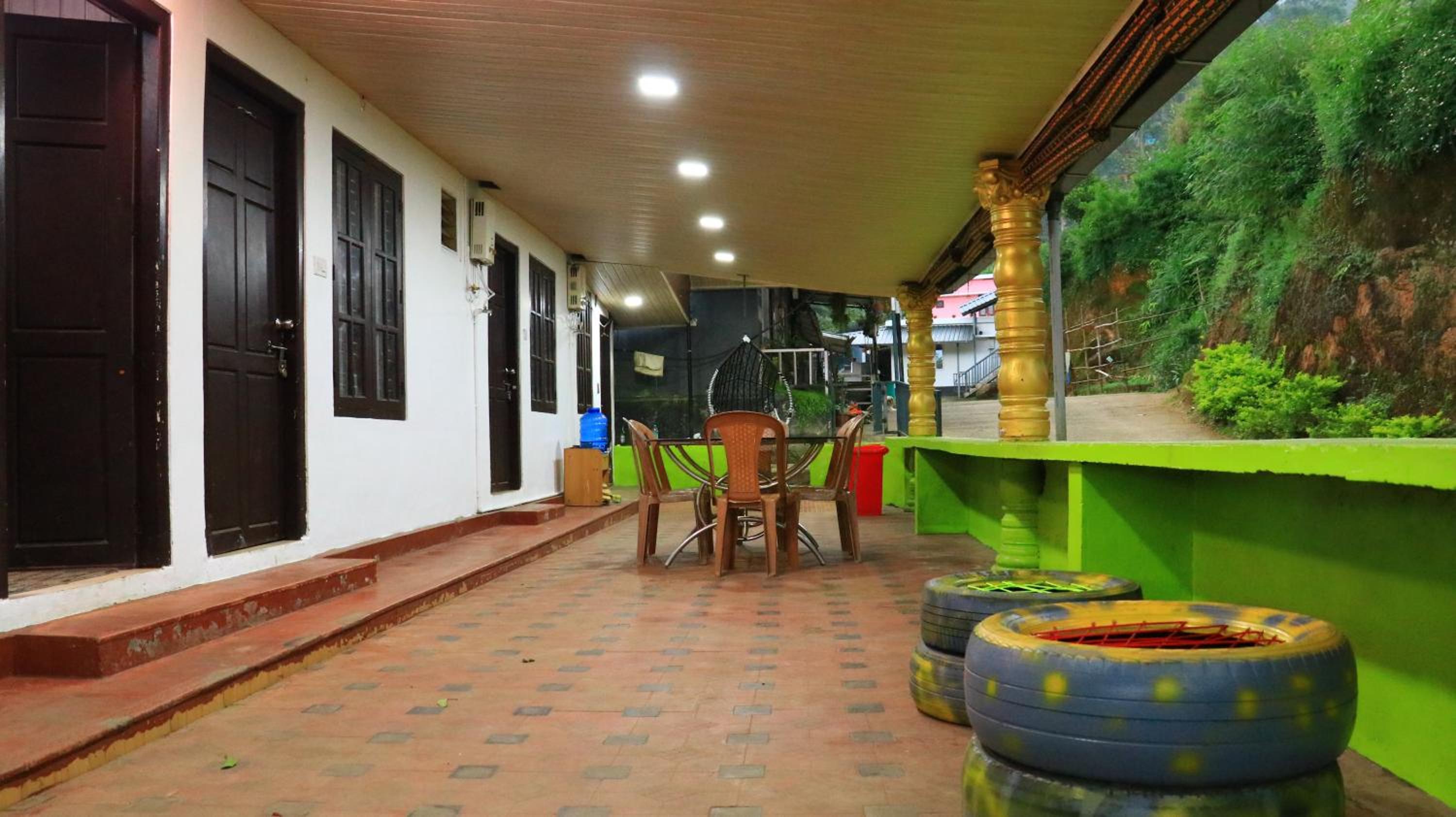 NAVANEETH HOMESTAY