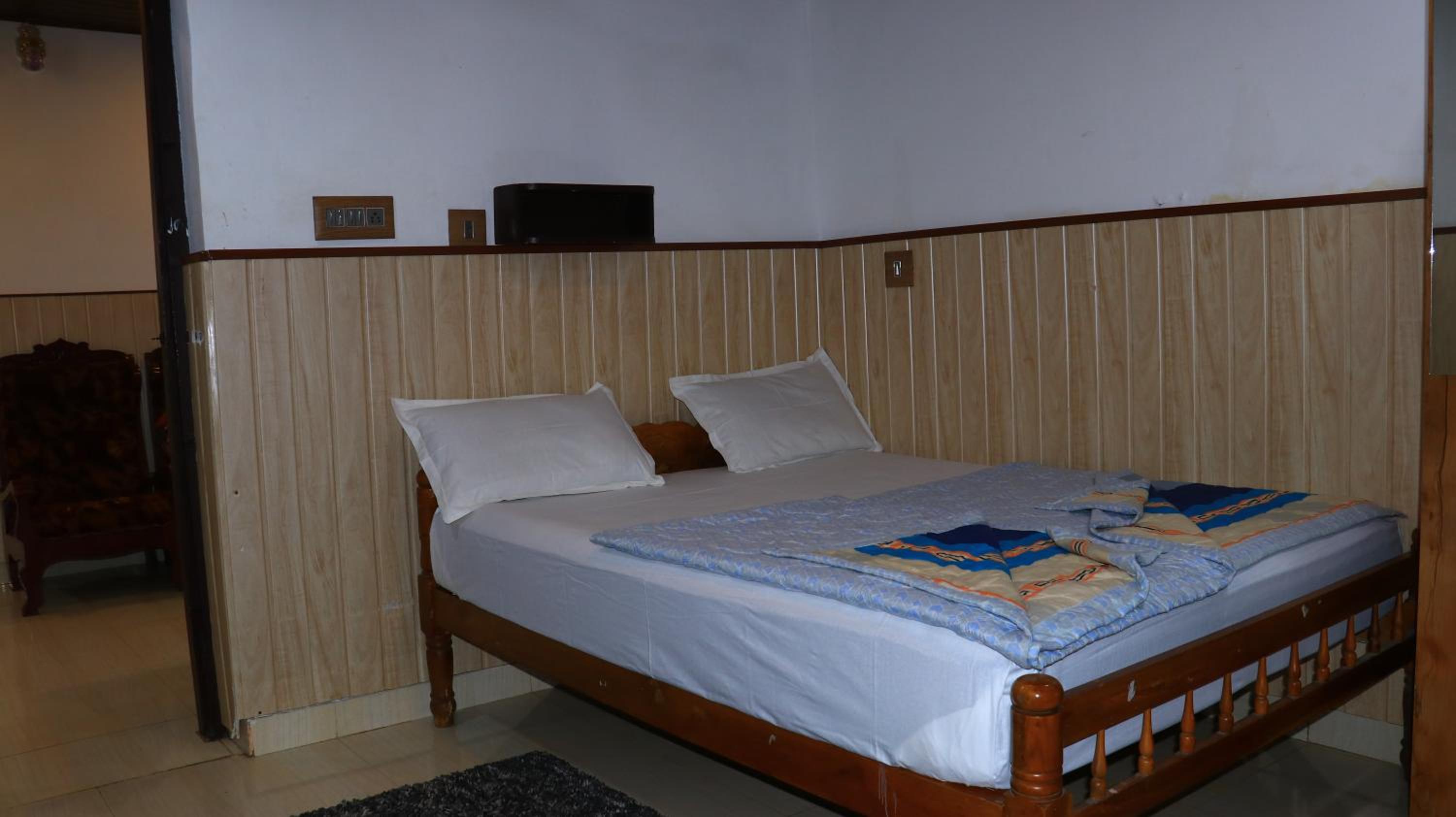 NAVANEETH HOMESTAY