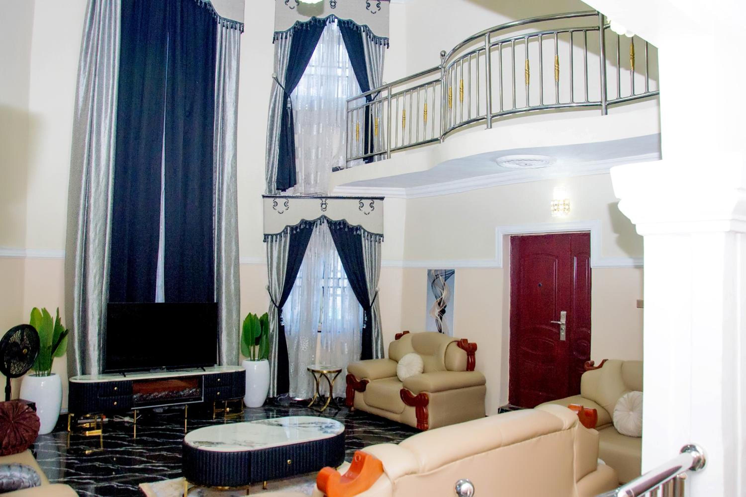 Exclusive Villa 24Hr Solar Electricity view 4