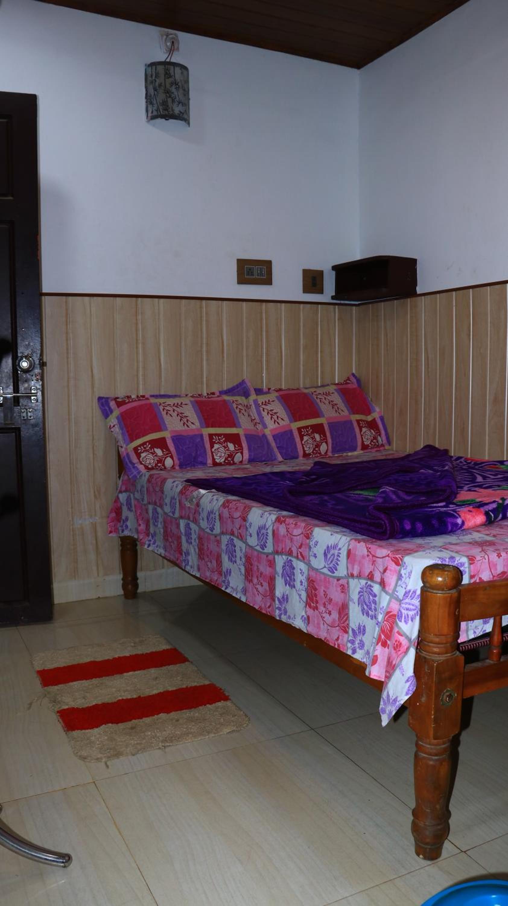 NAVANEETH HOMESTAY
