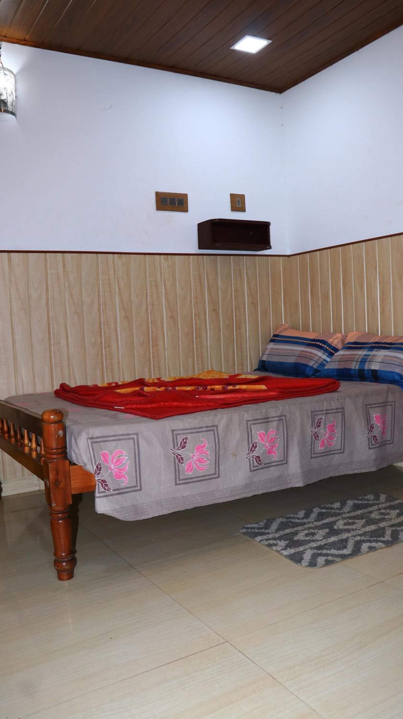 NAVANEETH HOMESTAY