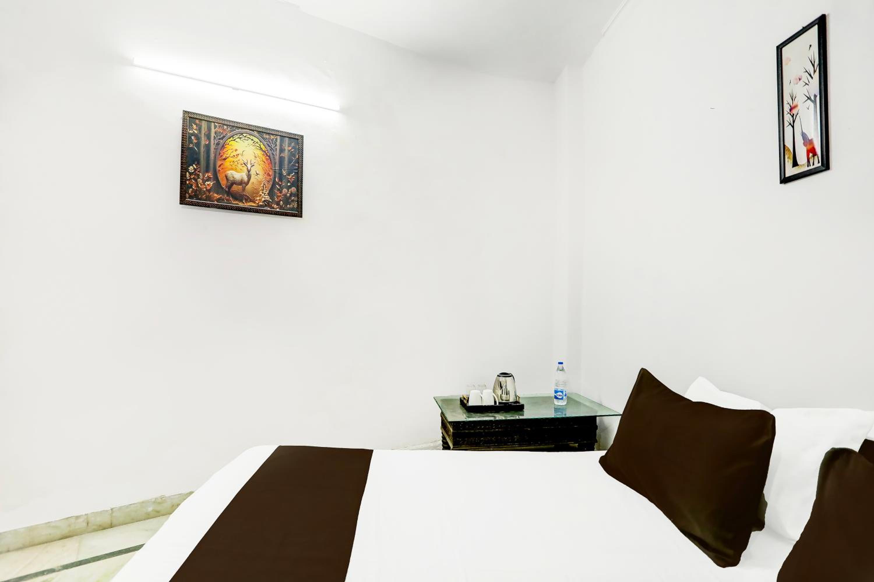Hotel Aura - Opp Max Hospital view 5