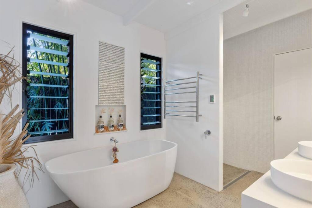 Desert Flame - Private Oasis near the Beach