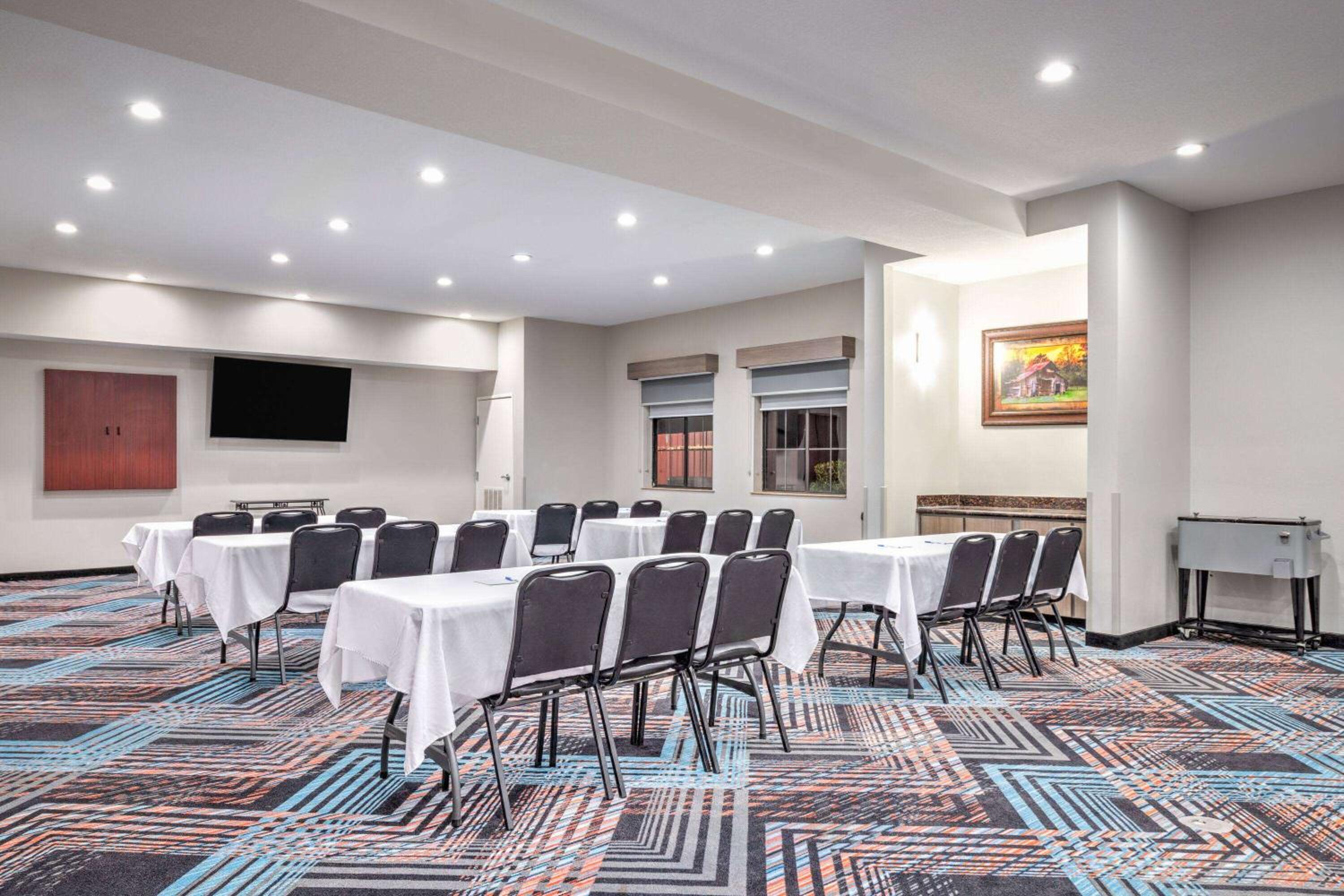 La Quinta by Wyndham Alvarado - Property Image 7