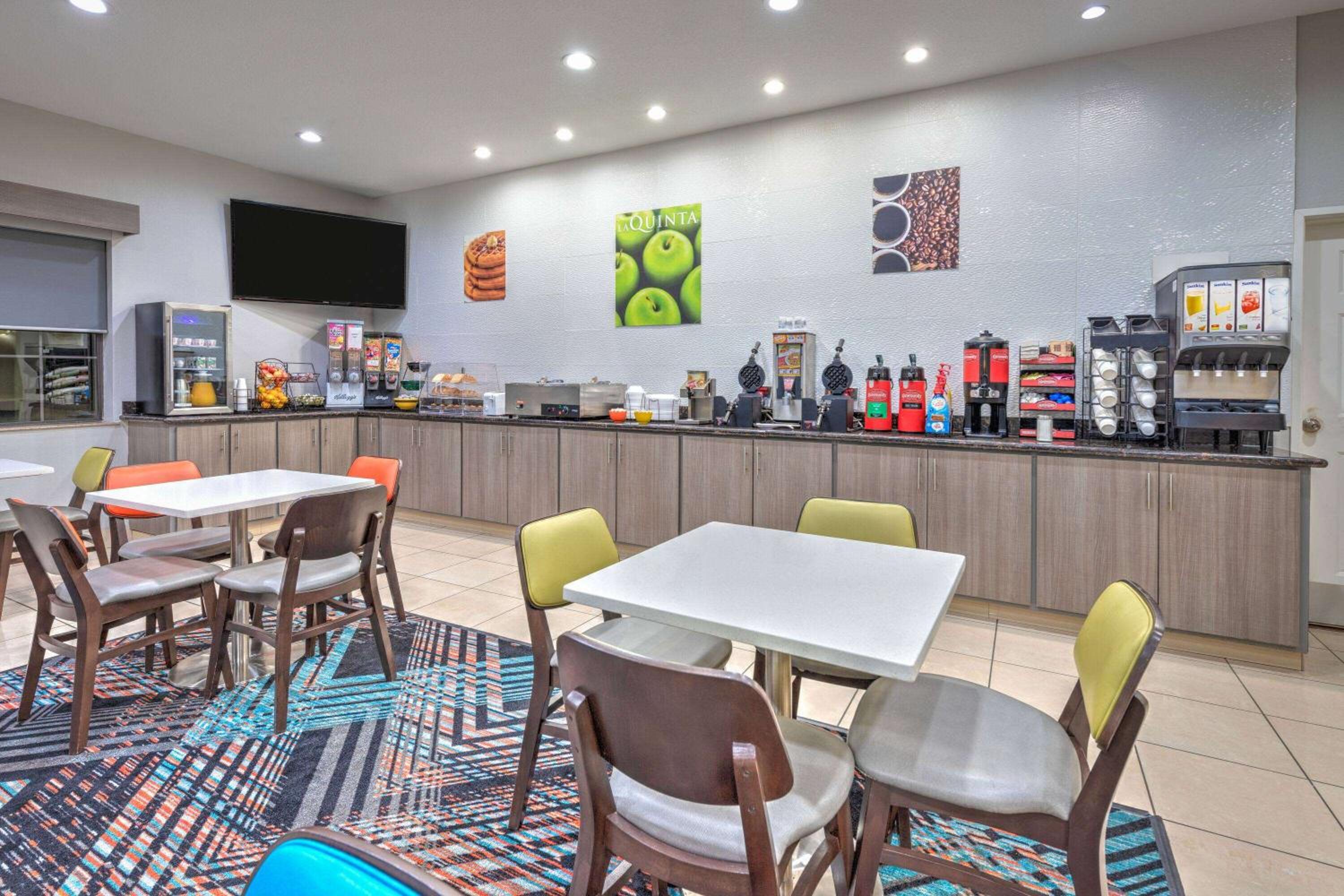 La Quinta by Wyndham Alvarado - Property Image 8