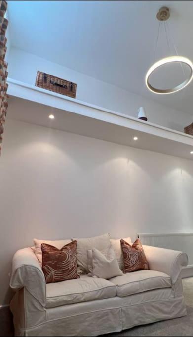 Freddies Boutique Retreat Near Porthcawl