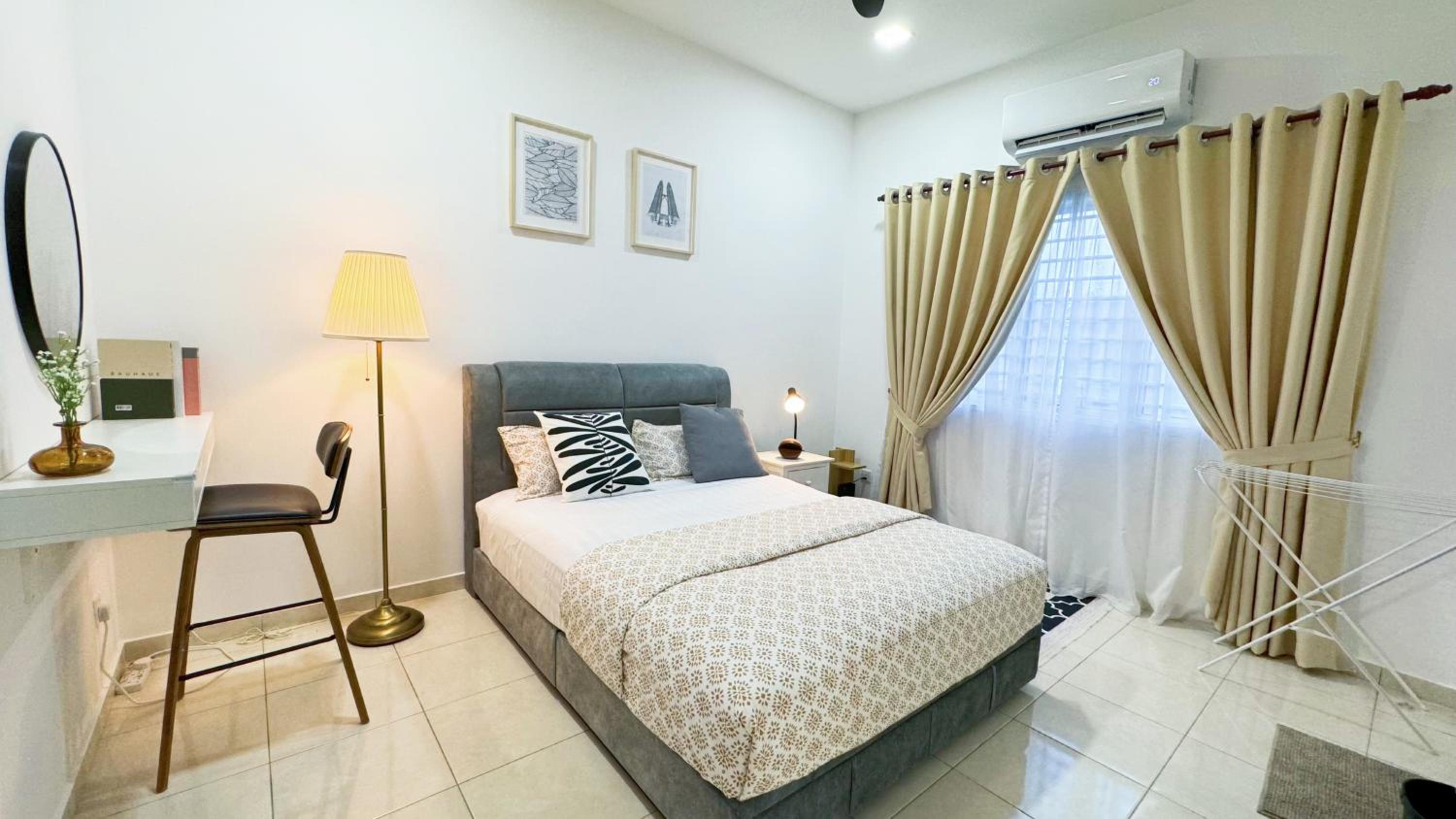 KLIA Sepang Charming 4-Bedroom Blissful Double-Storey Homestay photo 7