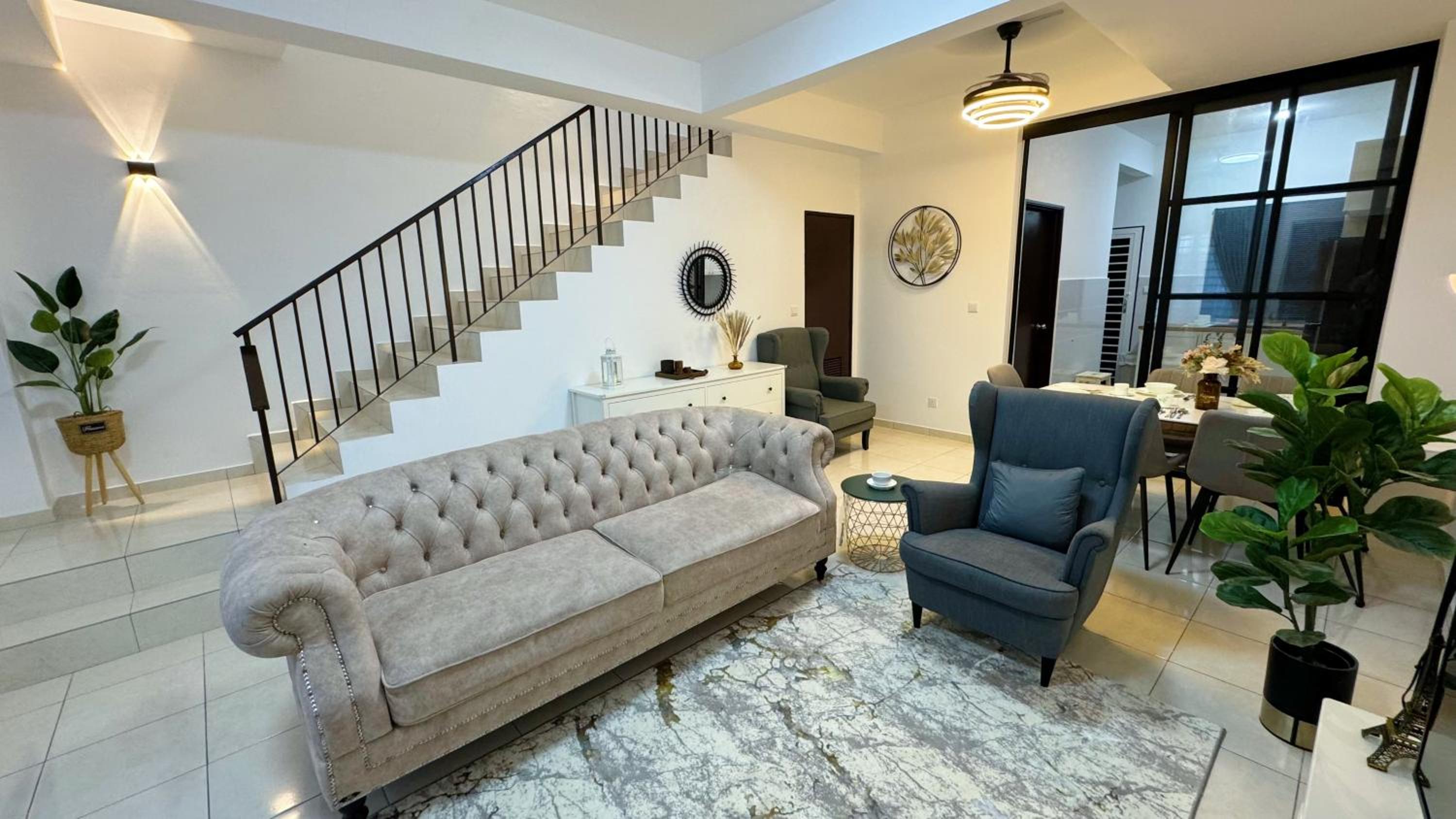 KLIA Sepang Charming 4-Bedroom Blissful Double-Storey Homestay photo 2