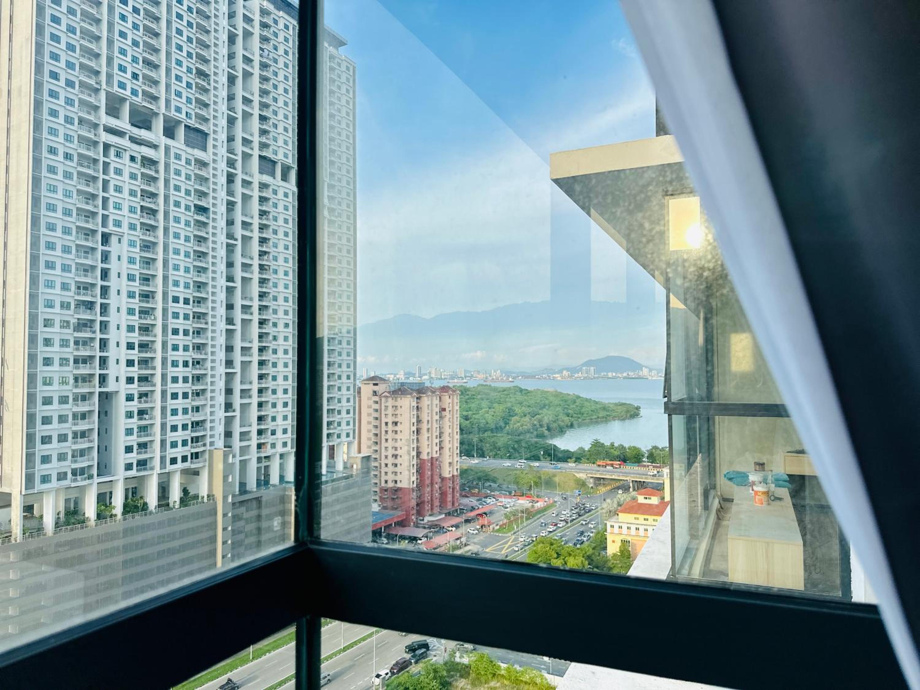 12 pax luxury seaview infinity pool apartment photo 4