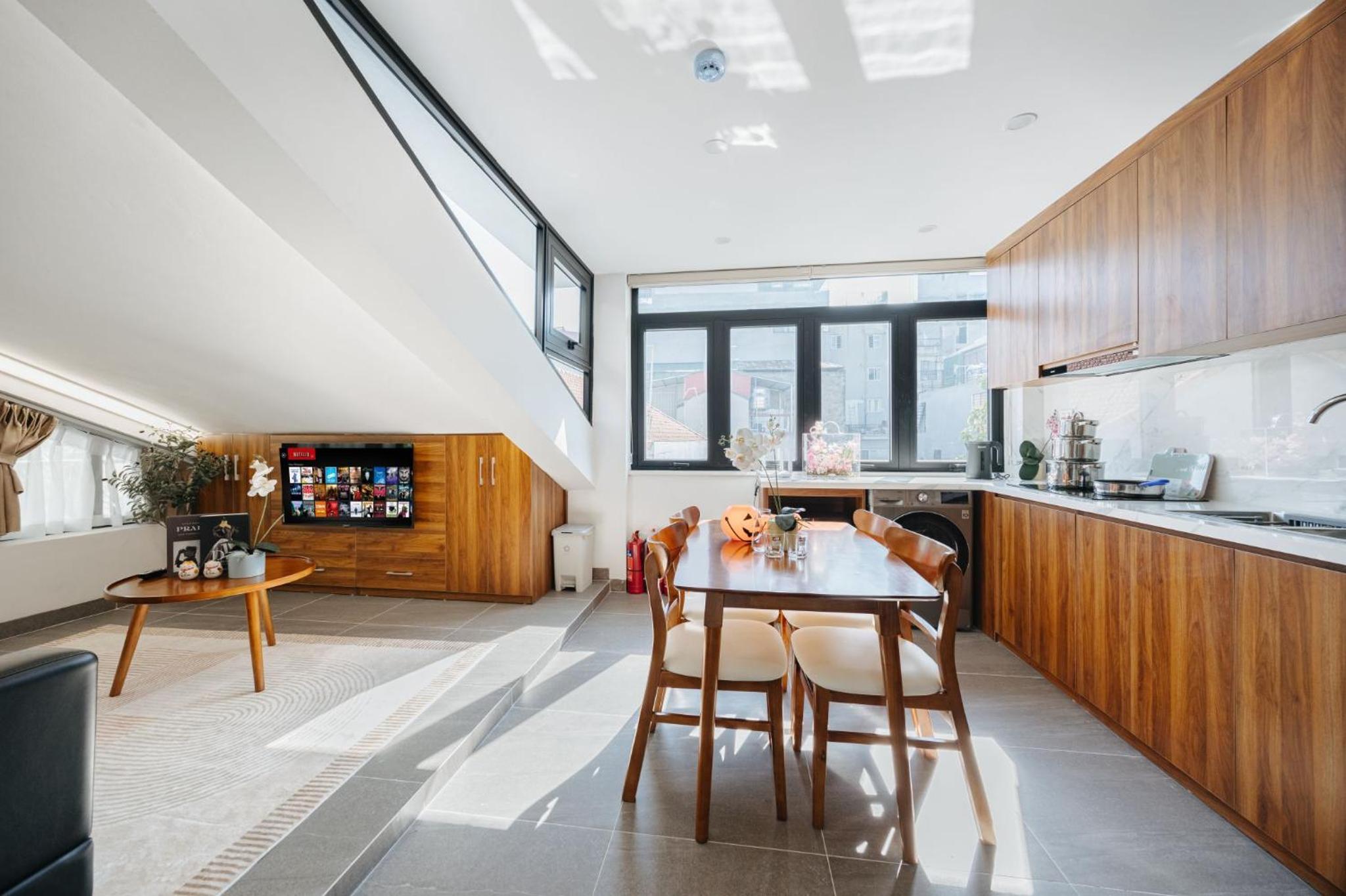 Urchin Apartment
