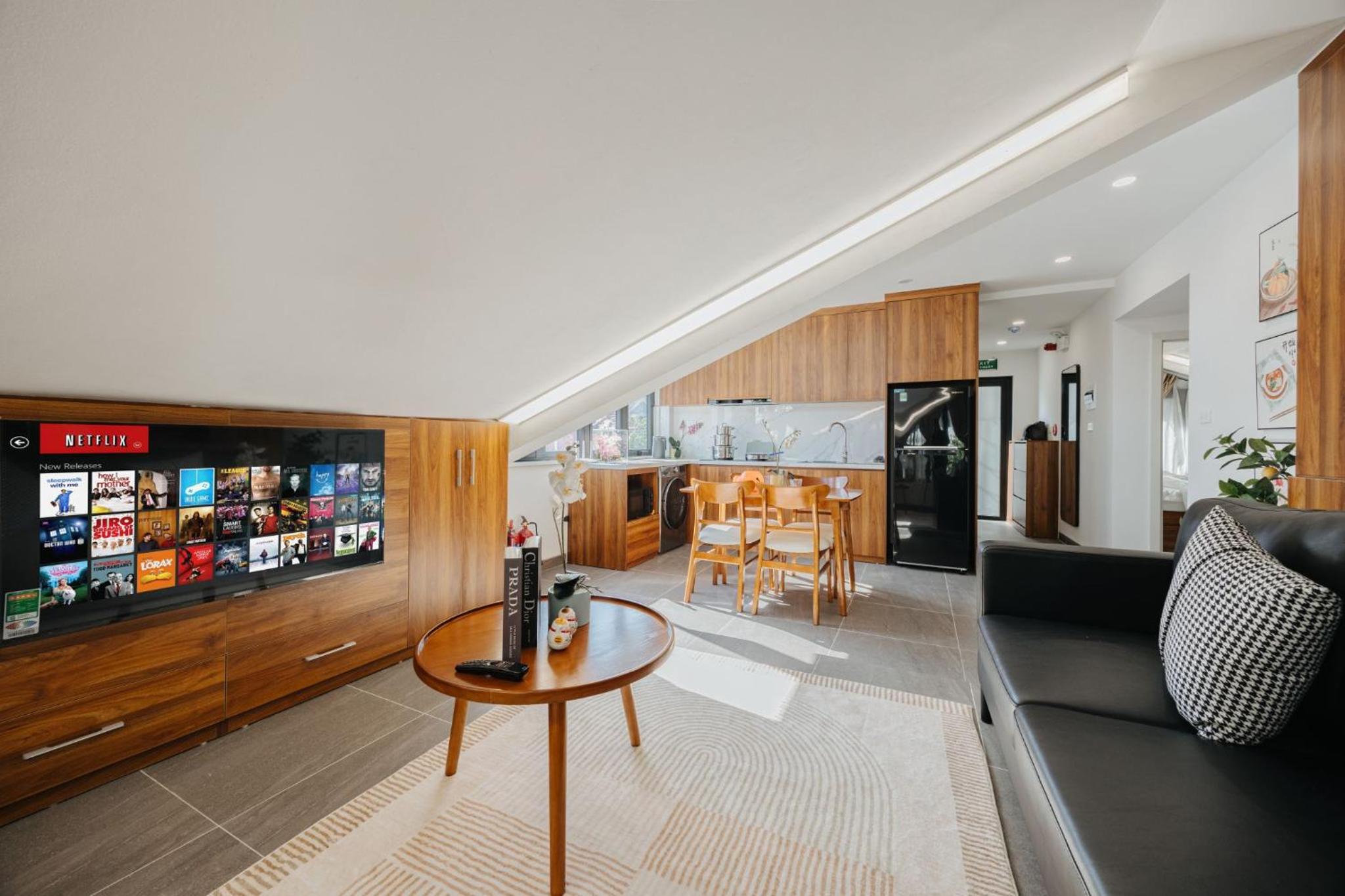 Urchin Apartment