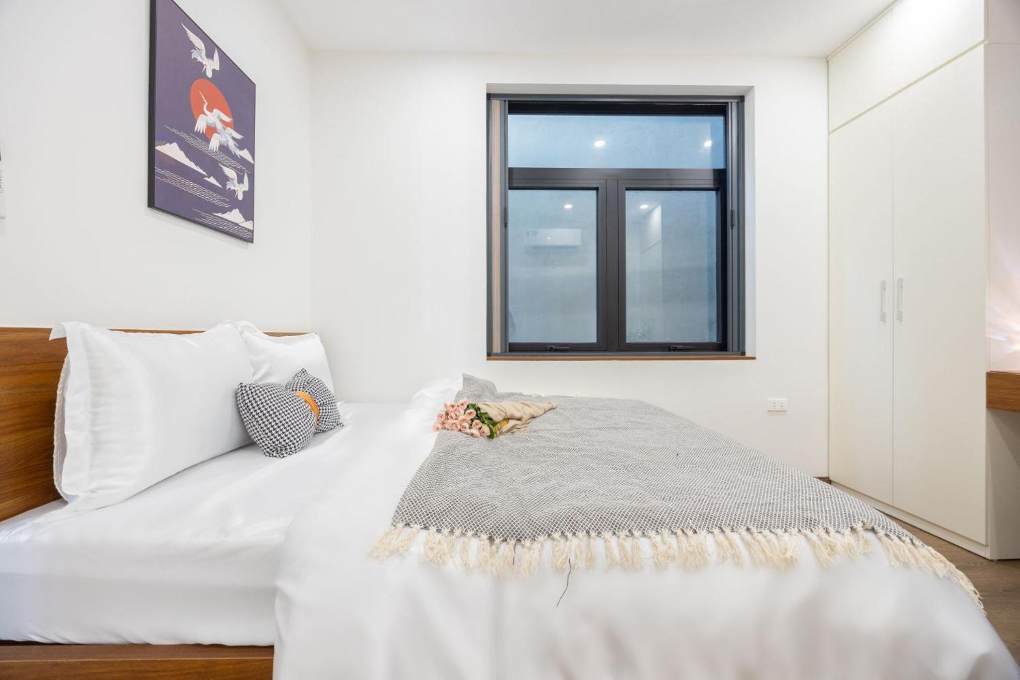 Urchin Apartment