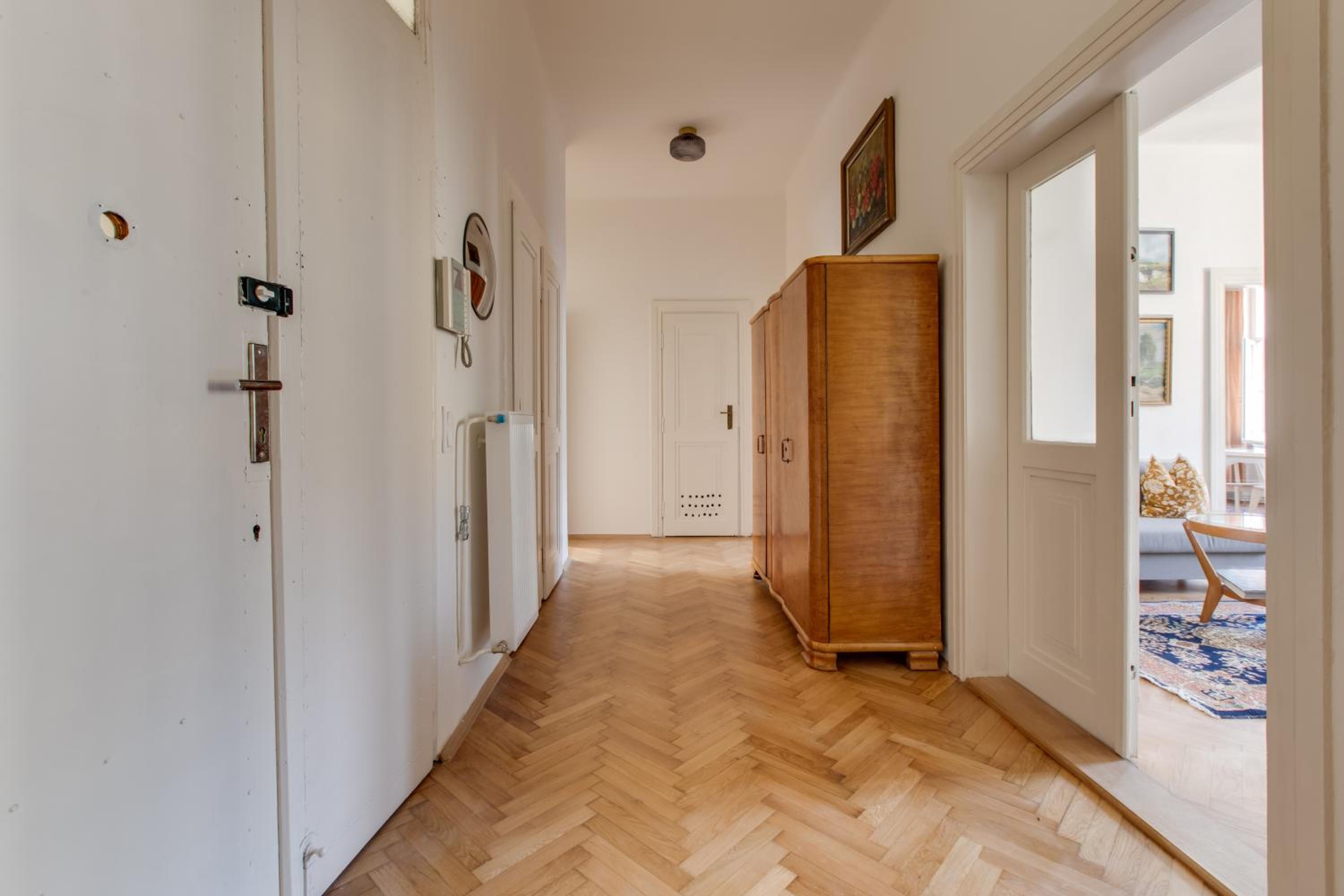 Prague Heart of Old Town Comfy Home 2BDR 2BATH