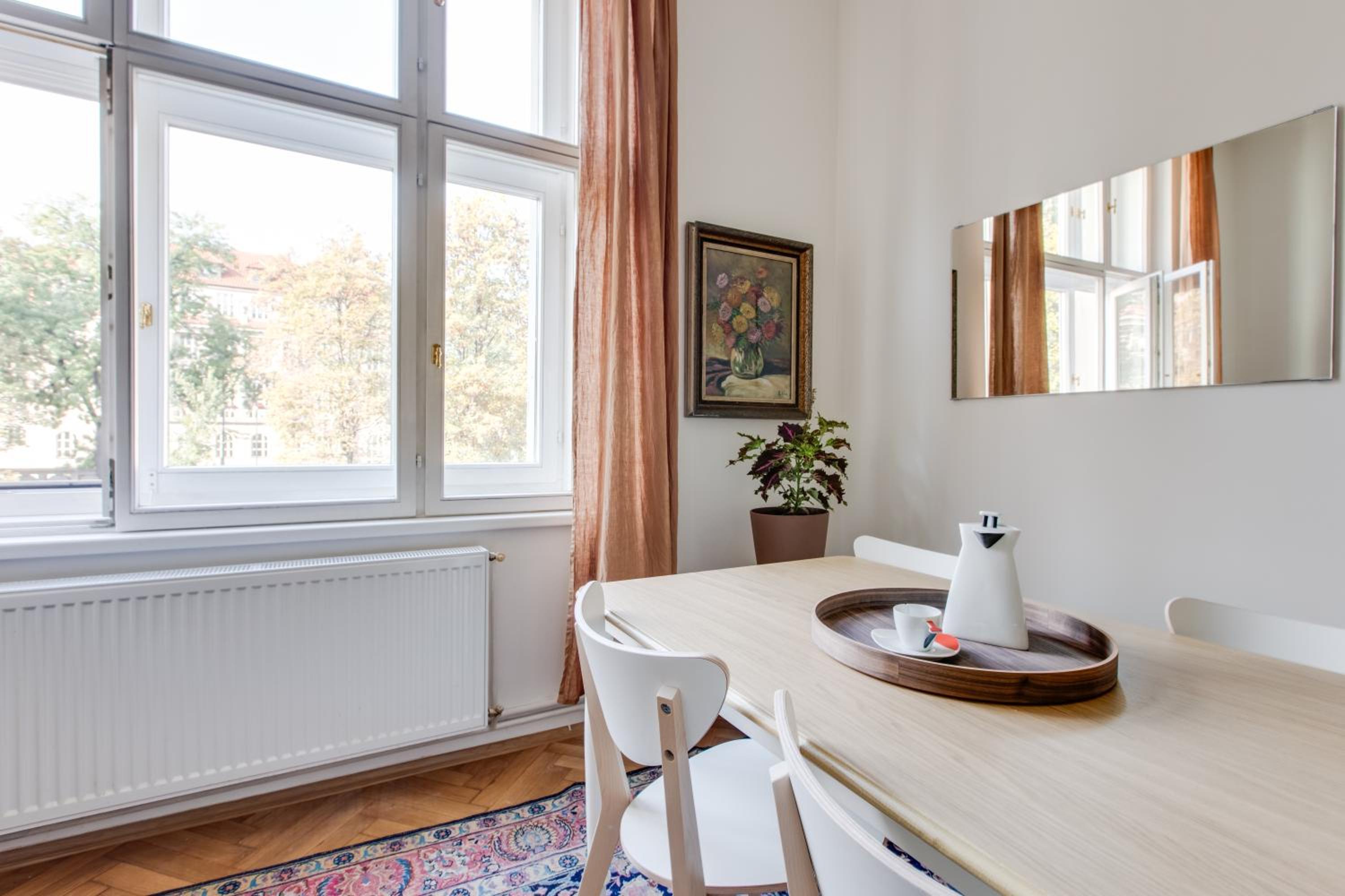 Prague Heart of Old Town Comfy Home 2BDR 2BATH