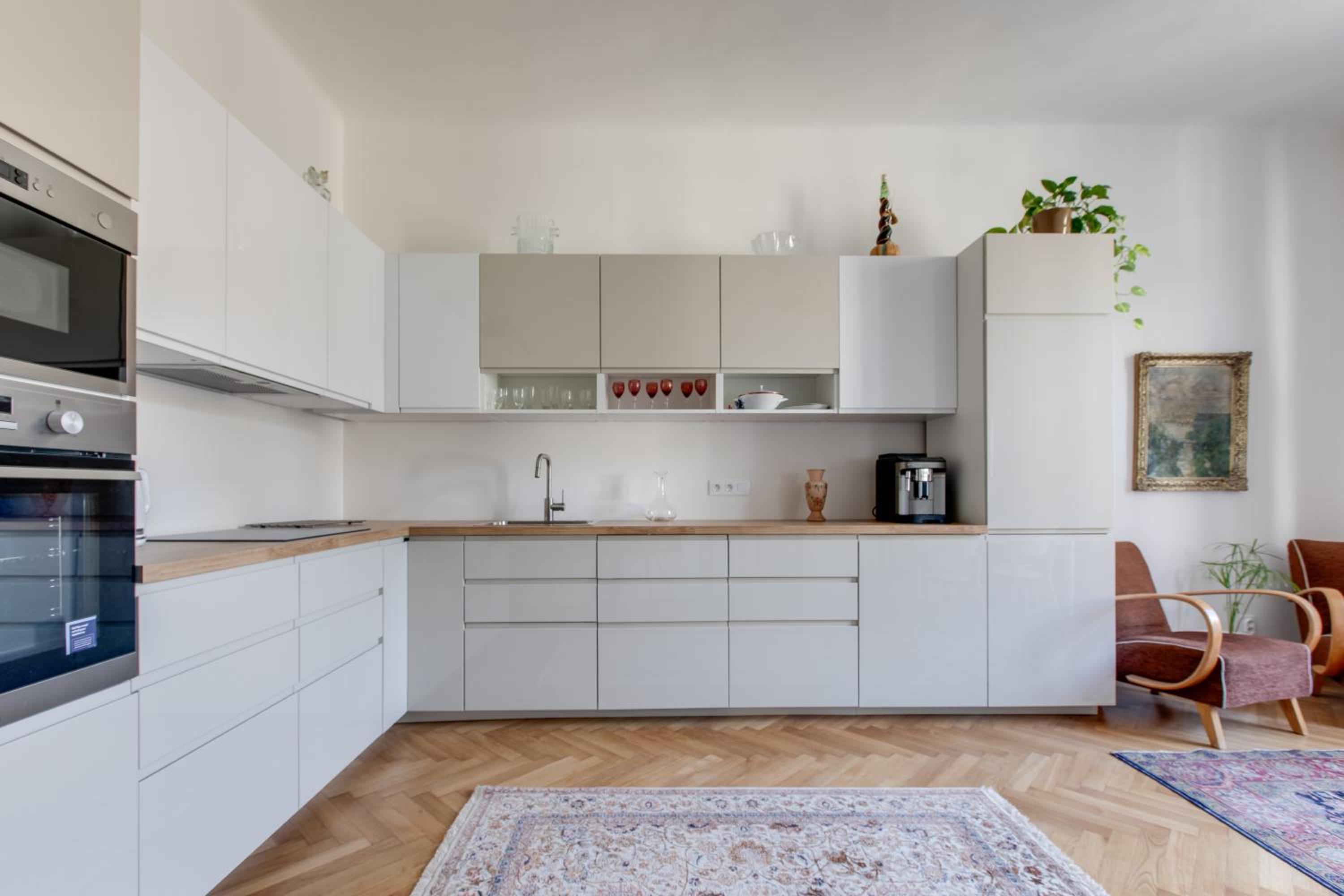 Prague Heart of Old Town Comfy Home 2BDR 2BATH