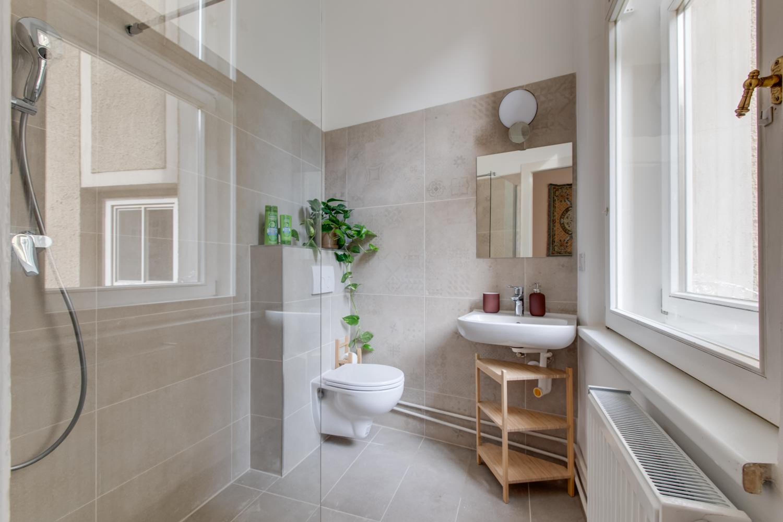 Prague Heart of Old Town Comfy Home 2BDR 2BATH