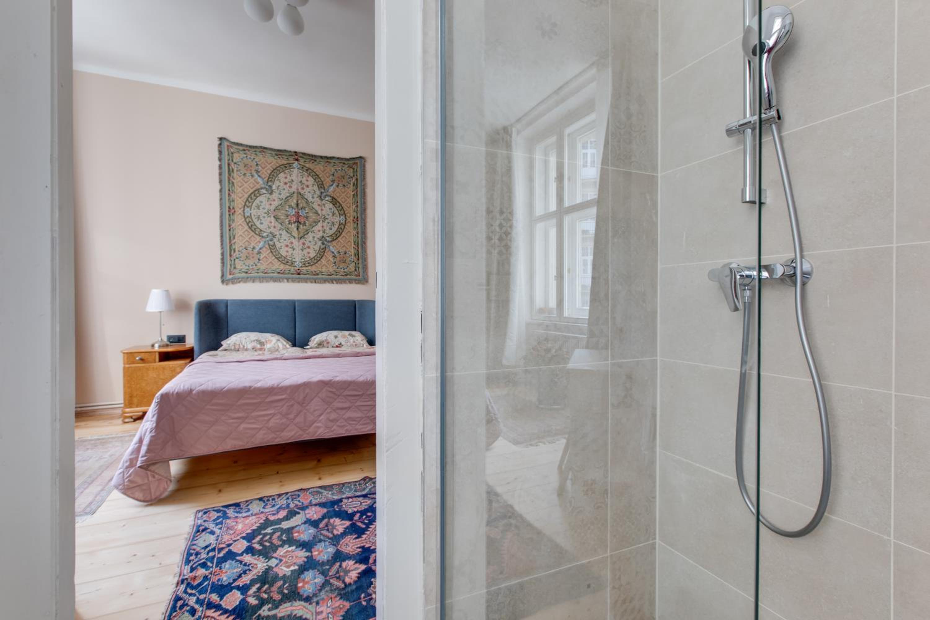 Prague Heart of Old Town Comfy Home 2BDR 2BATH