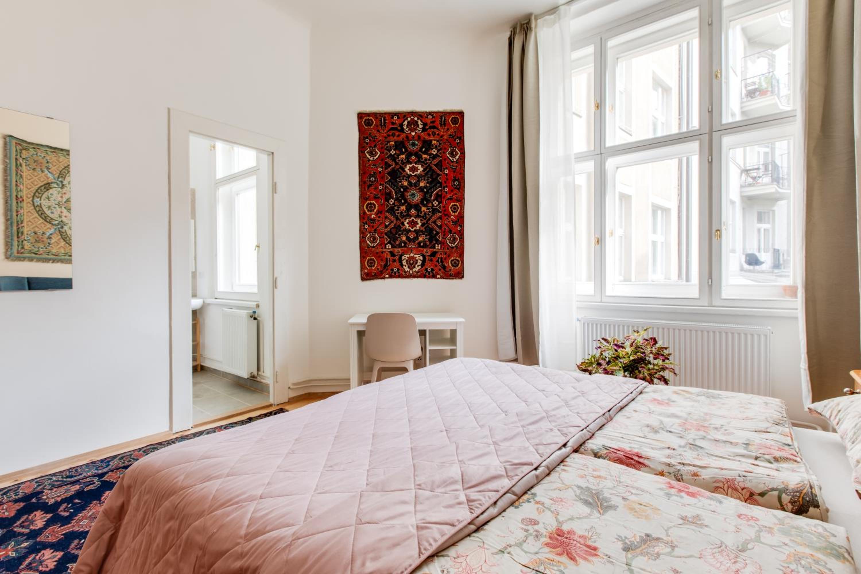 Prague Heart of Old Town Comfy Home 2BDR 2BATH