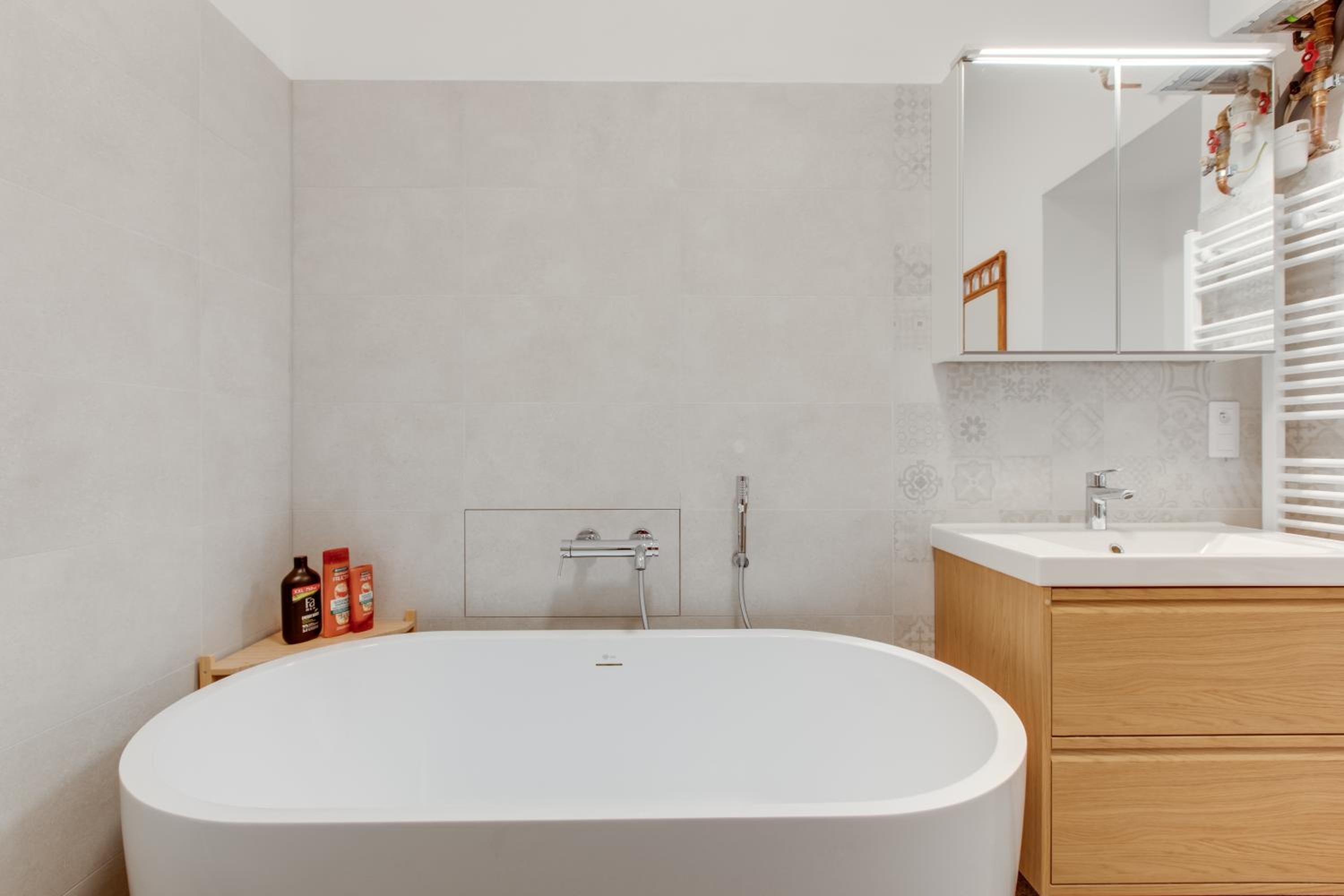 Prague Heart of Old Town Comfy Home 2BDR 2BATH