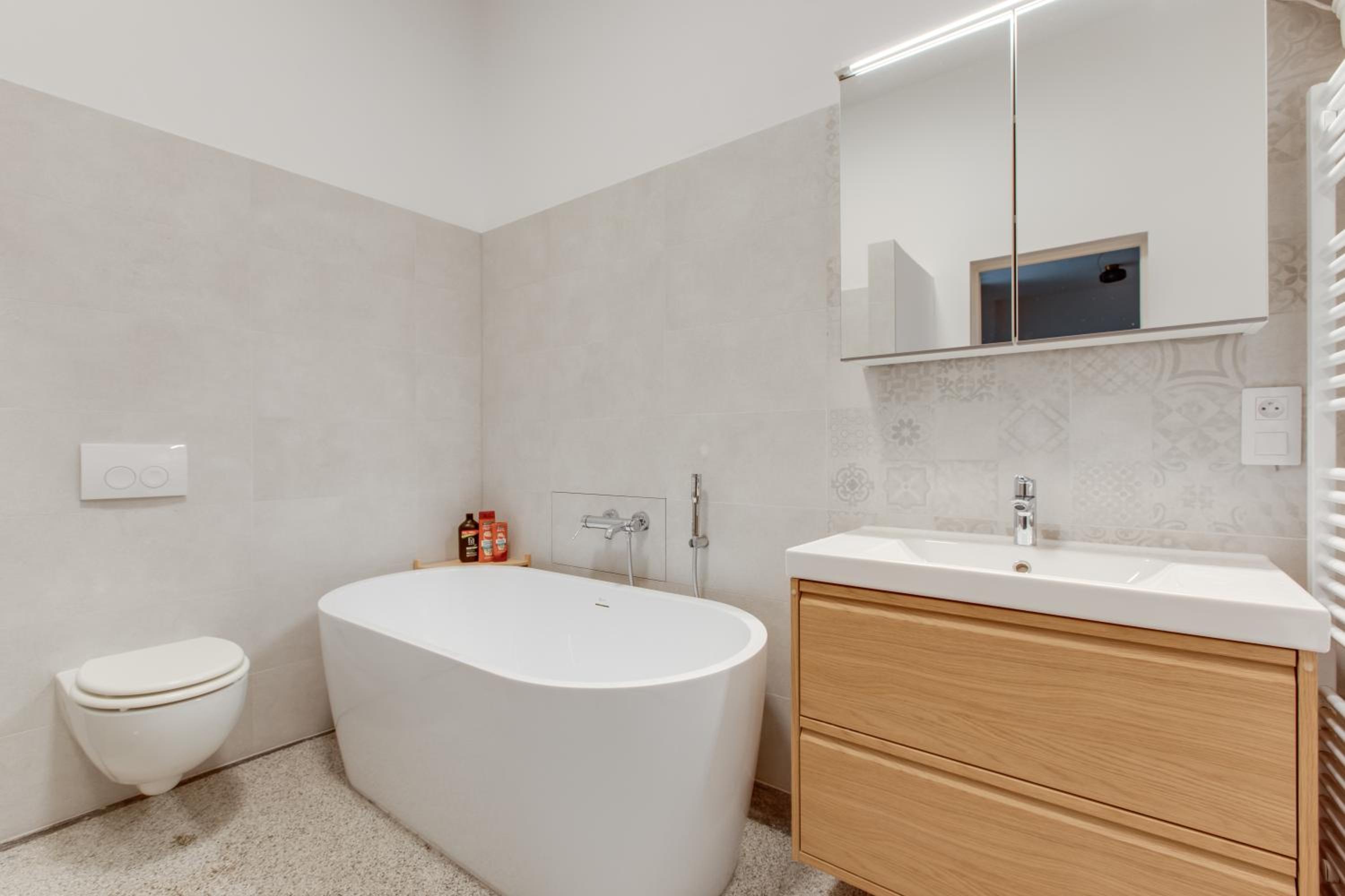 Prague Heart of Old Town Comfy Home 2BDR 2BATH