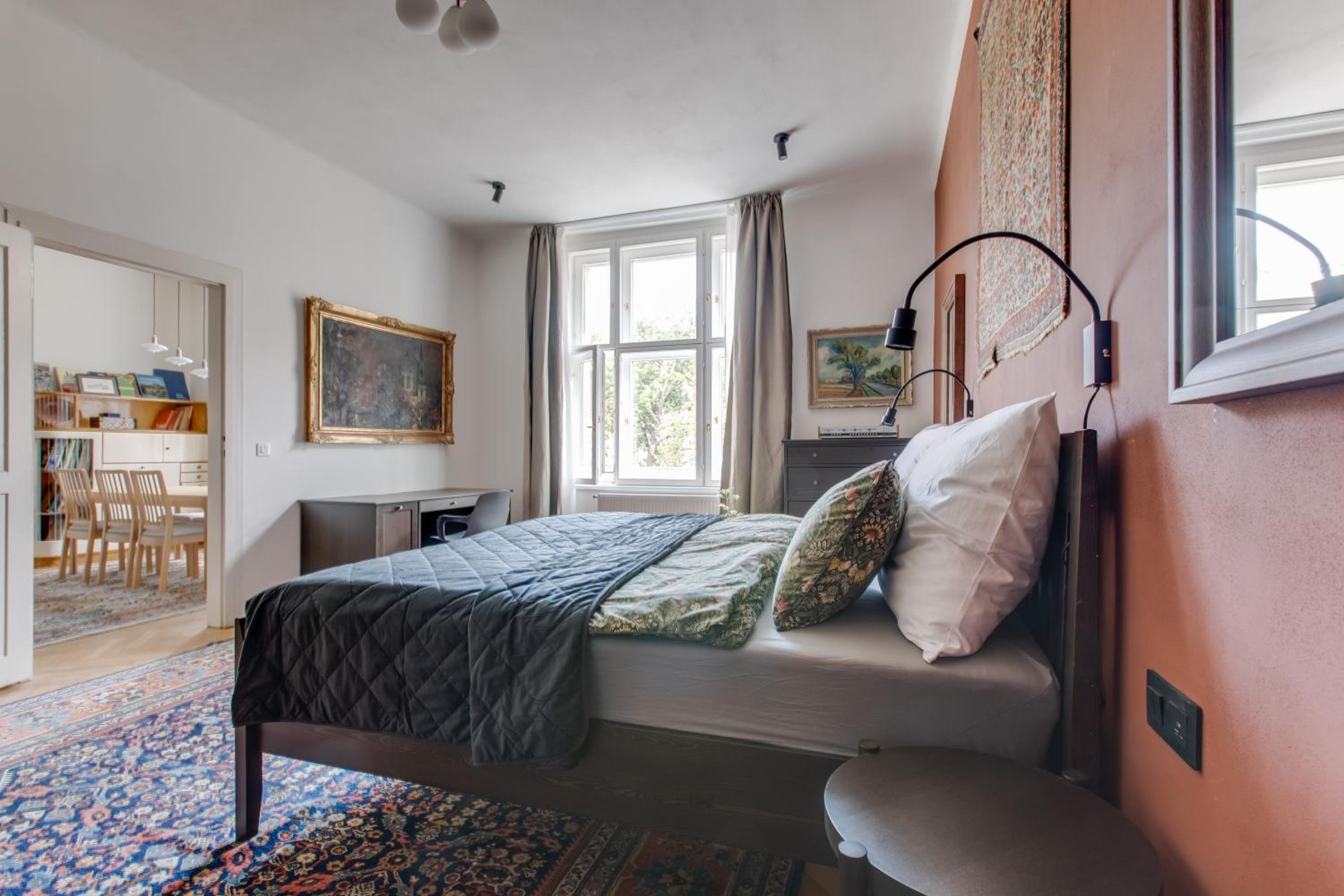Prague Heart of Old Town Comfy Home 2BDR 2BATH