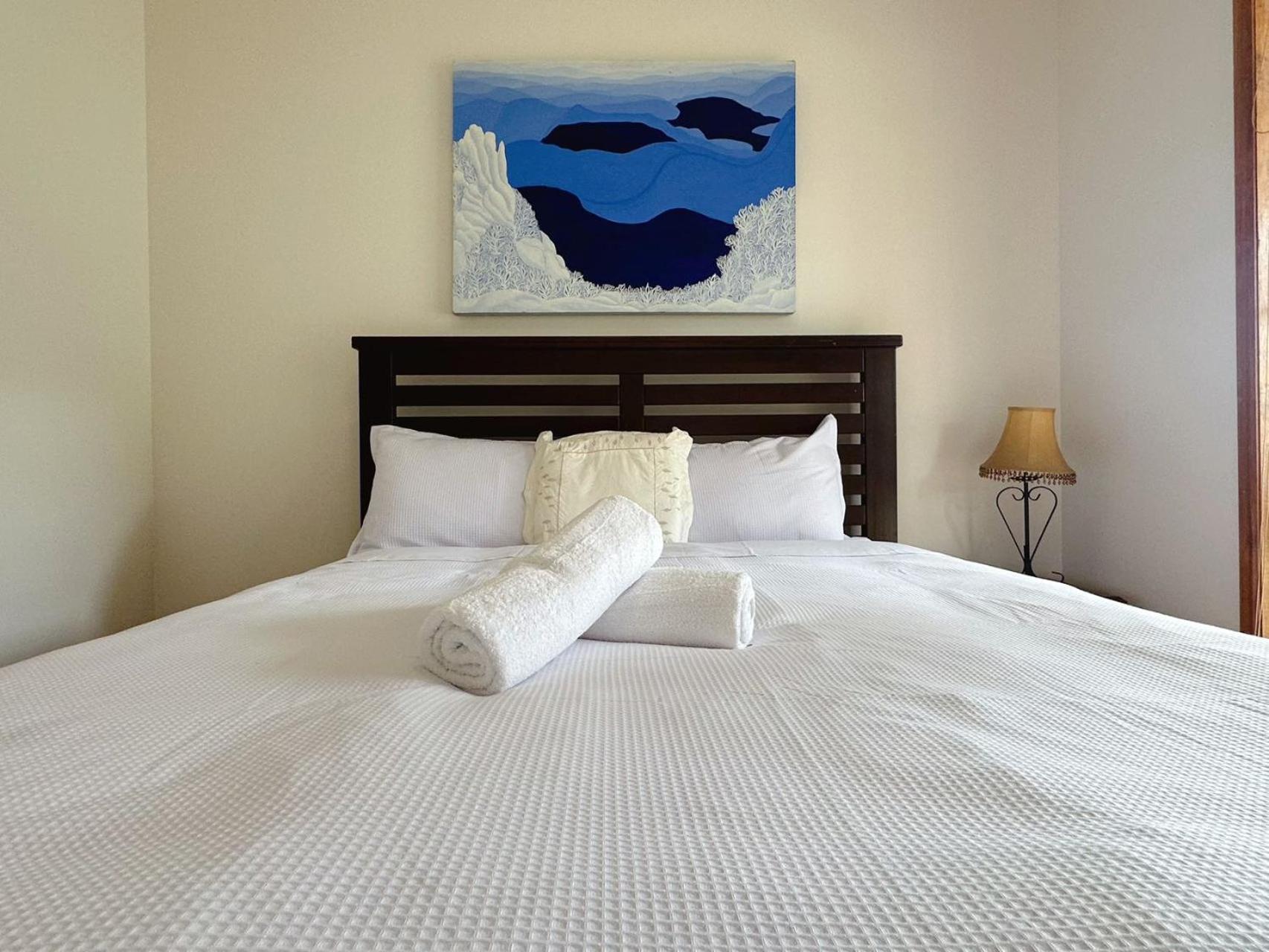 Seven Mile Beach House - 5 minutes to the Airport