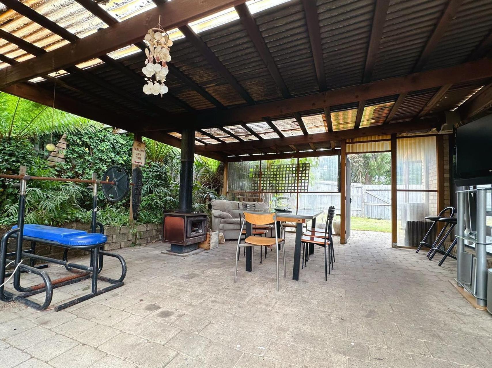 Seven Mile Beach House - 5 minutes to the Airport