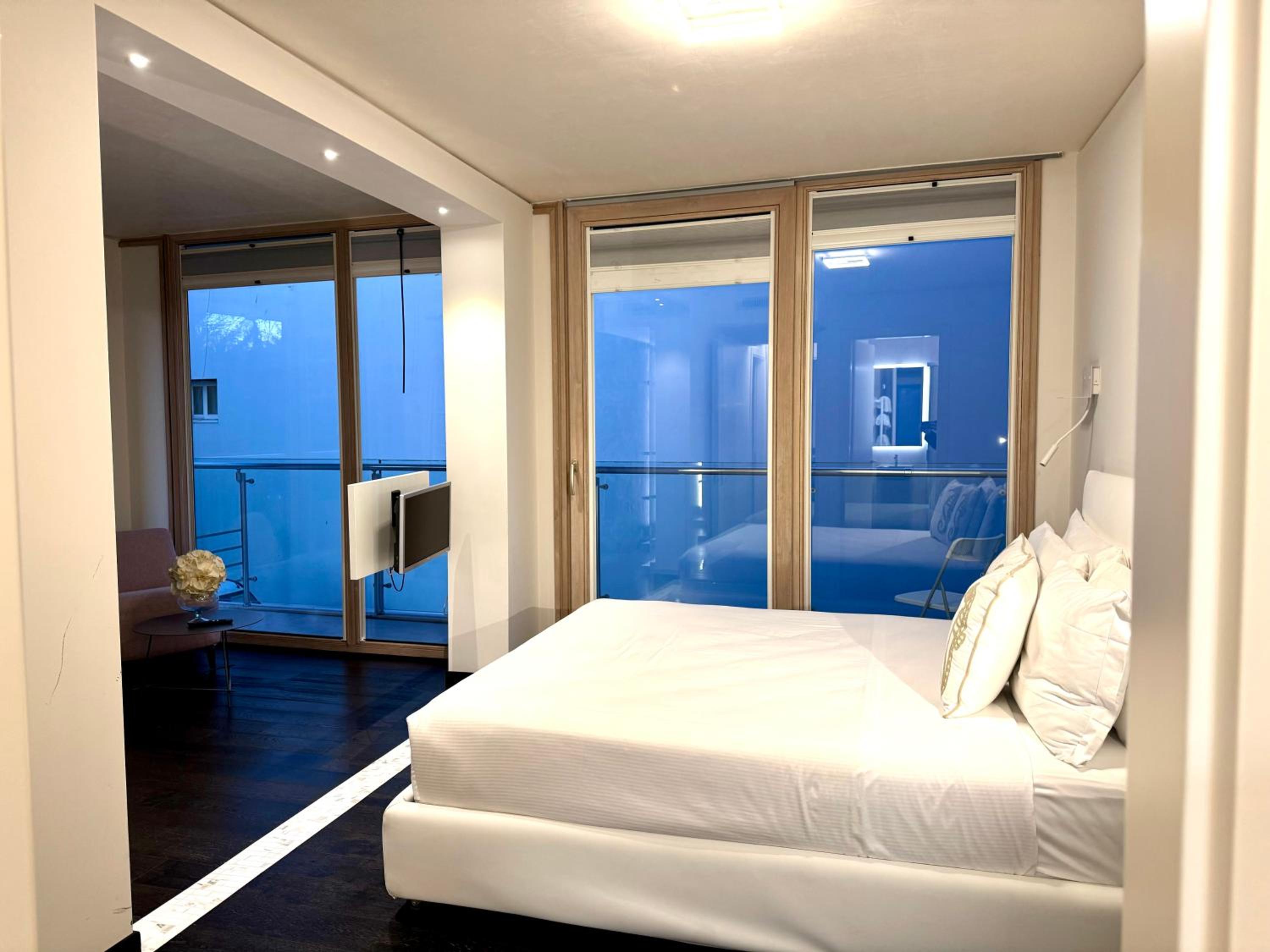 The Grand Apartment
