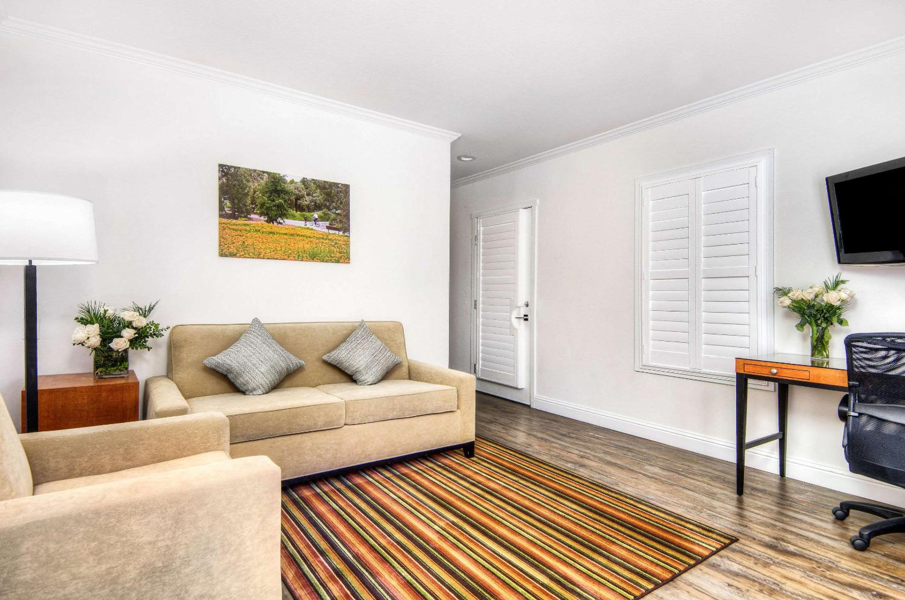 Aggie Inn, Ascend Hotel Collection - Property Image 13