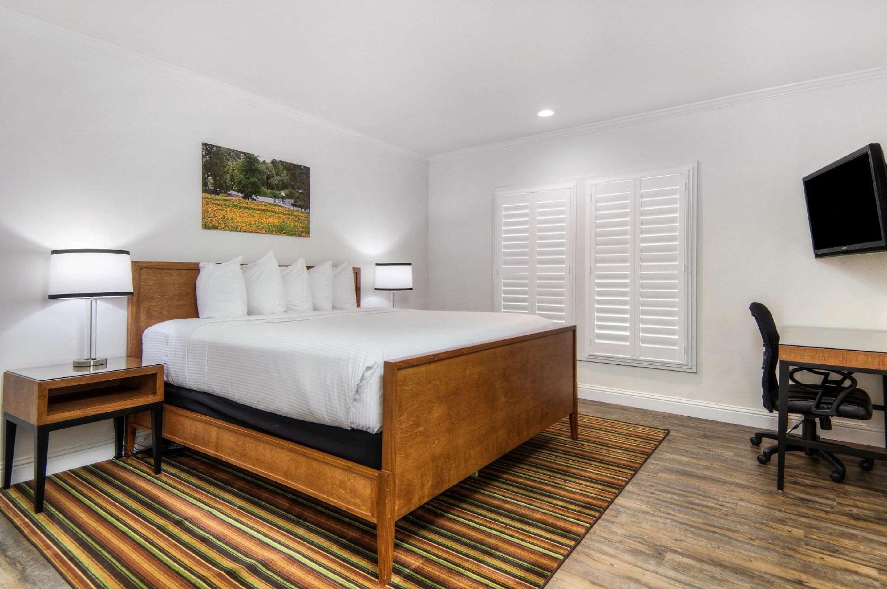 Aggie Inn, Ascend Hotel Collection - Property Image 19
