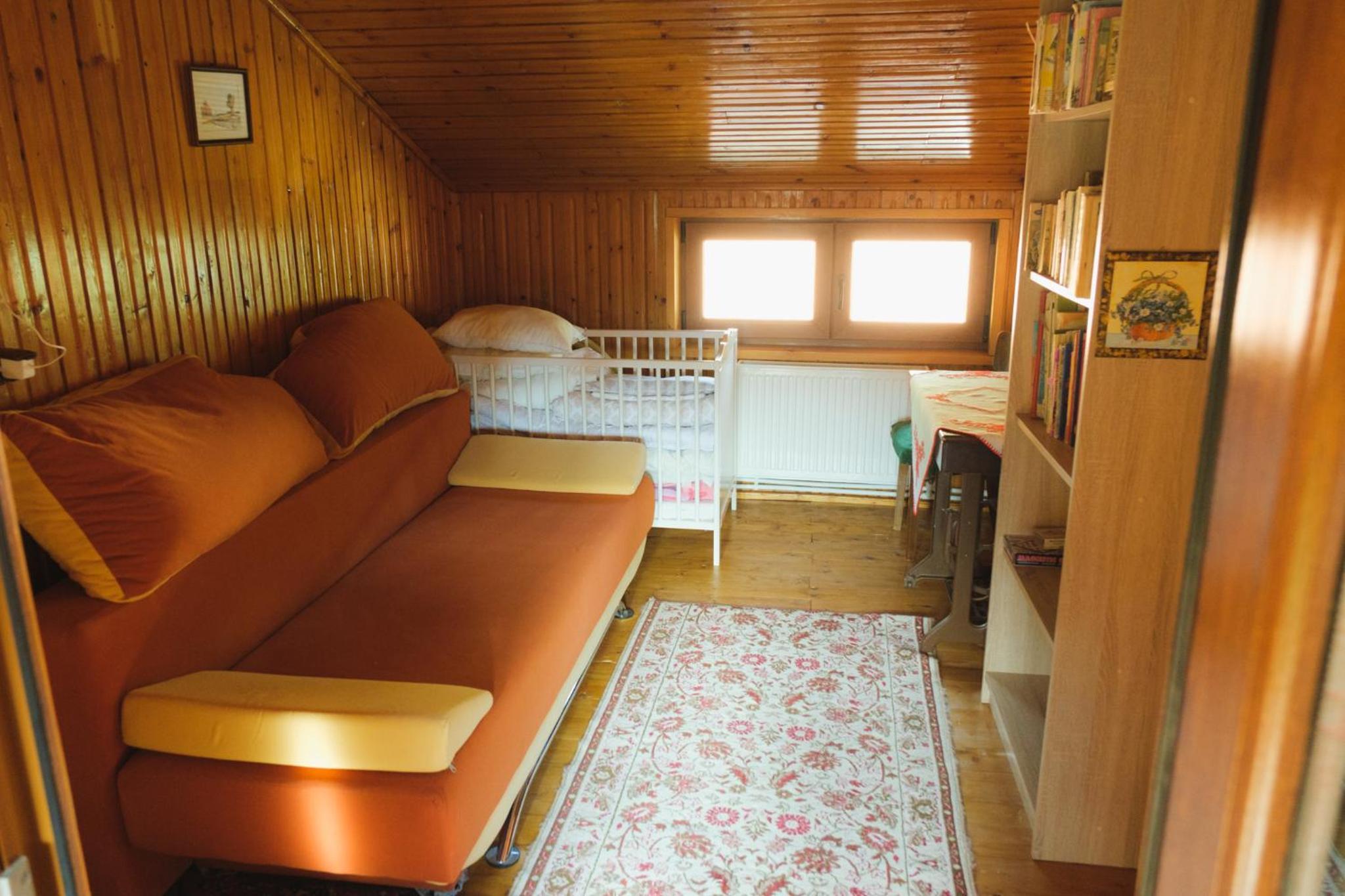 Photo 9