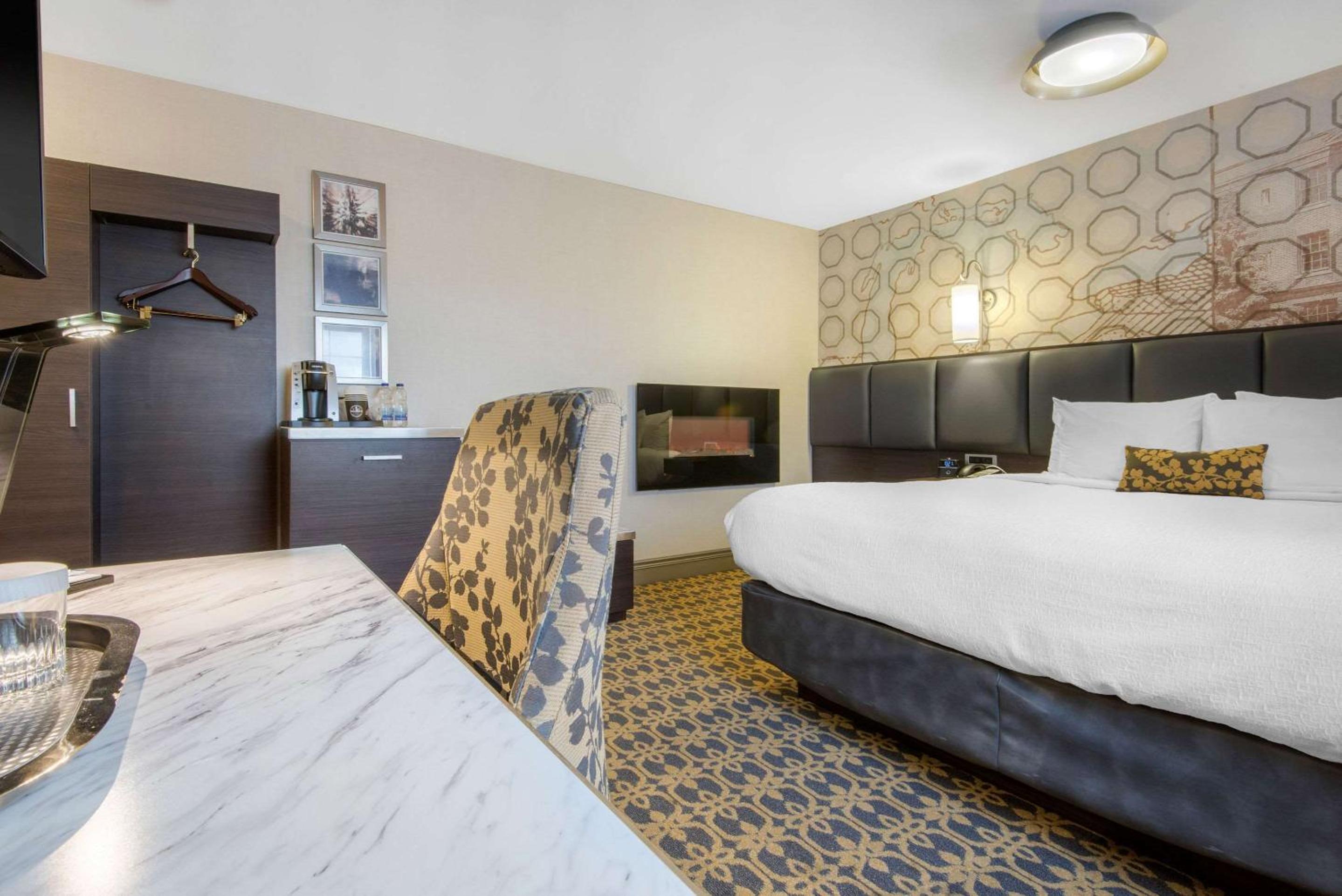 Orillia Vacations - The Champlain Waterfront Hotel Ascend Hotel Collection - Property Image 10