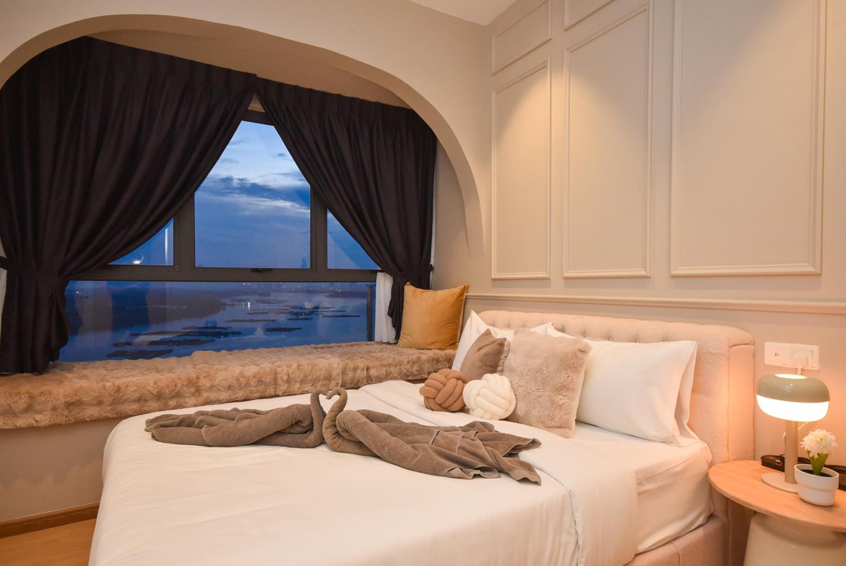 Country Garden Seaview Suite by Nest Home at Danga Bay
