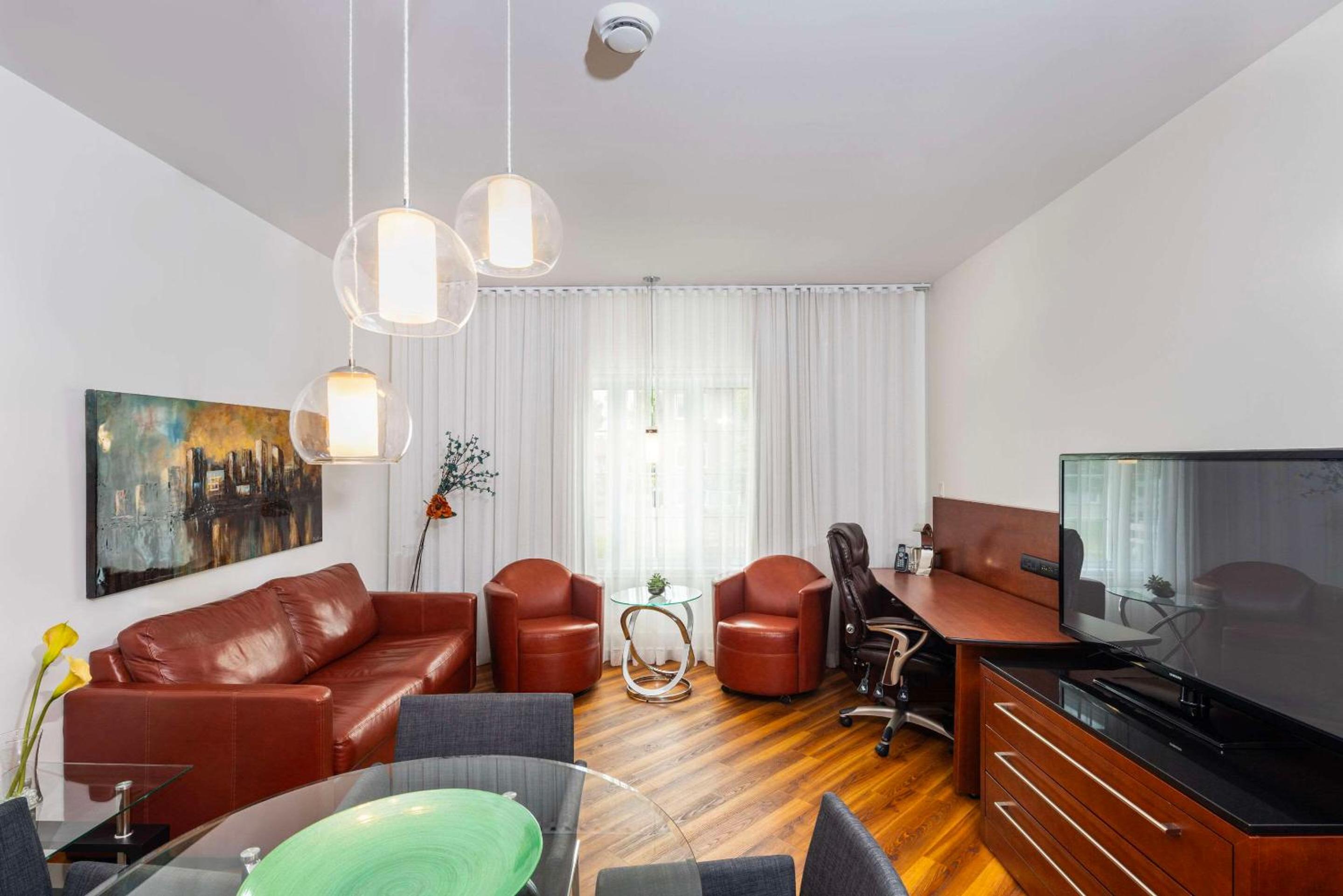 Trois-rivieres Vacations - Les Suites de Laviolette Ascend Hotel Collection - Property Image 22
