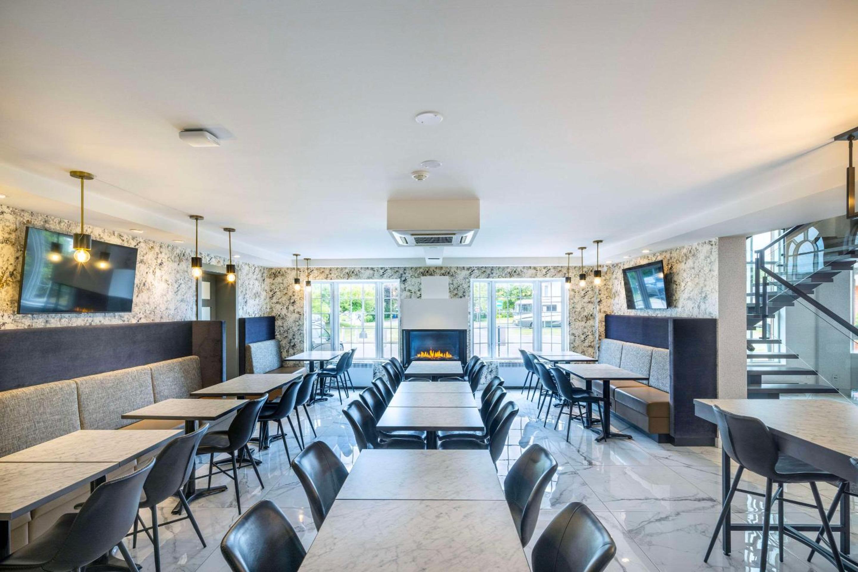 Trois-rivieres Vacations - Les Suites de Laviolette Ascend Hotel Collection - Property Image 36