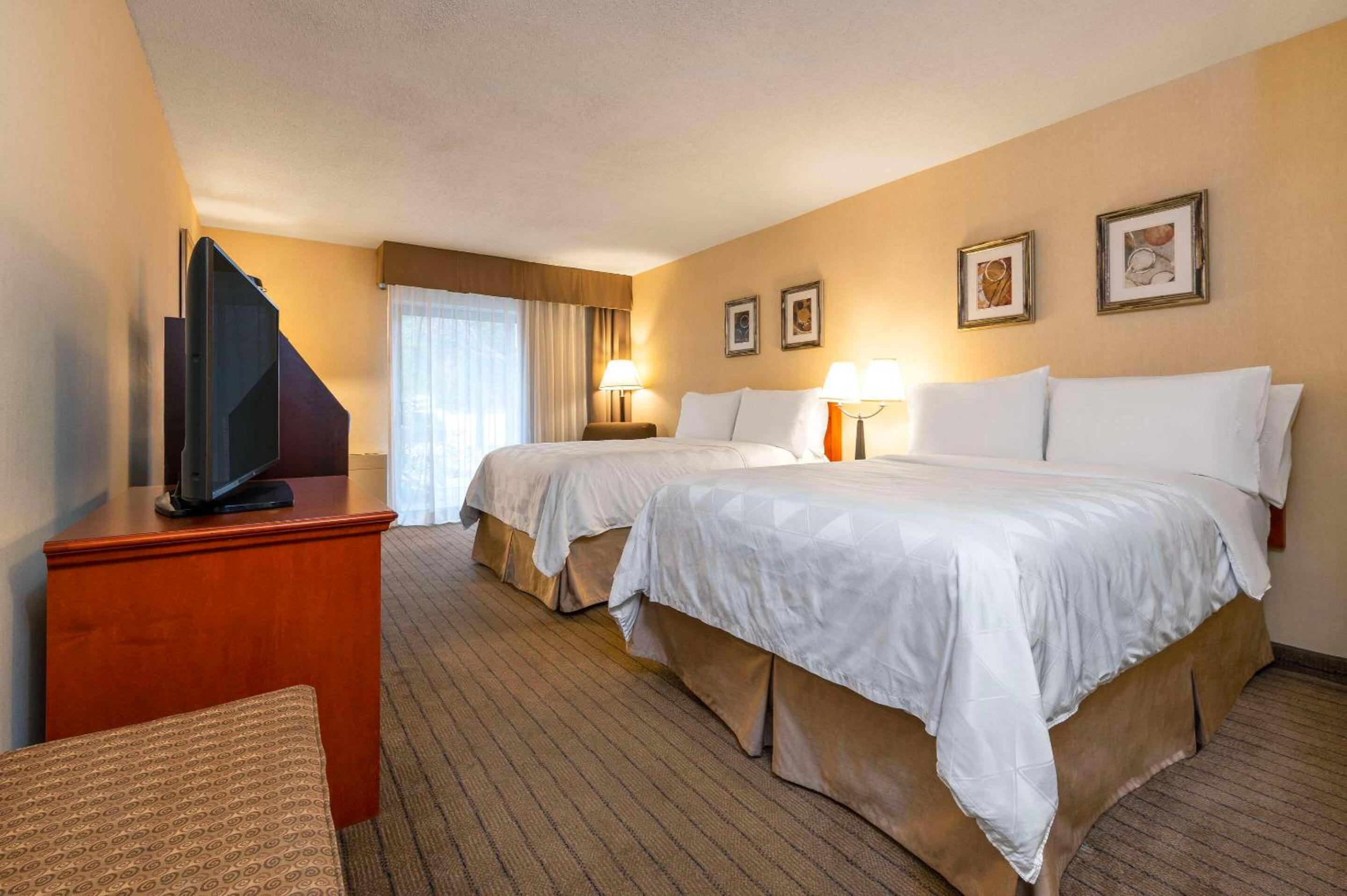 Barrie Vacations - Allure Hotel  Conference Centre, Ascend Hotel Collection - Property Image 35