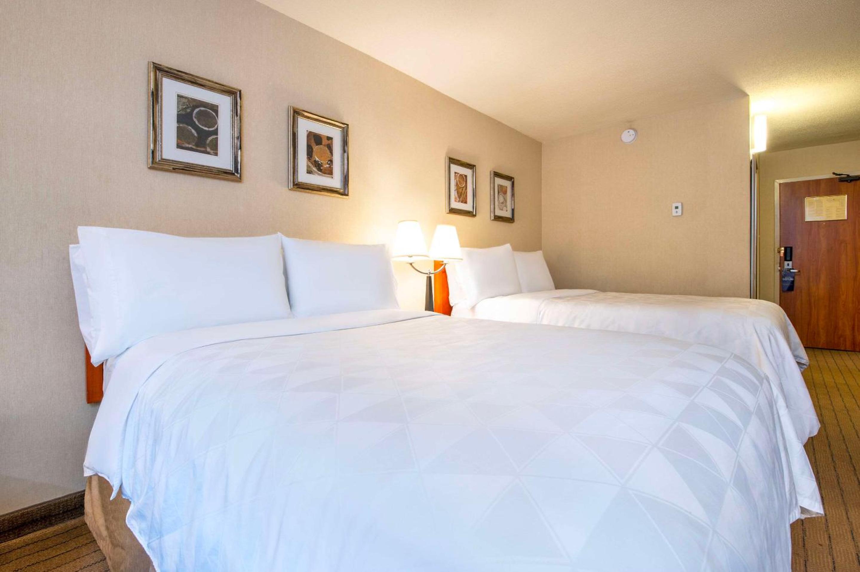 Barrie Vacations - Allure Hotel  Conference Centre, Ascend Hotel Collection - Property Image 36