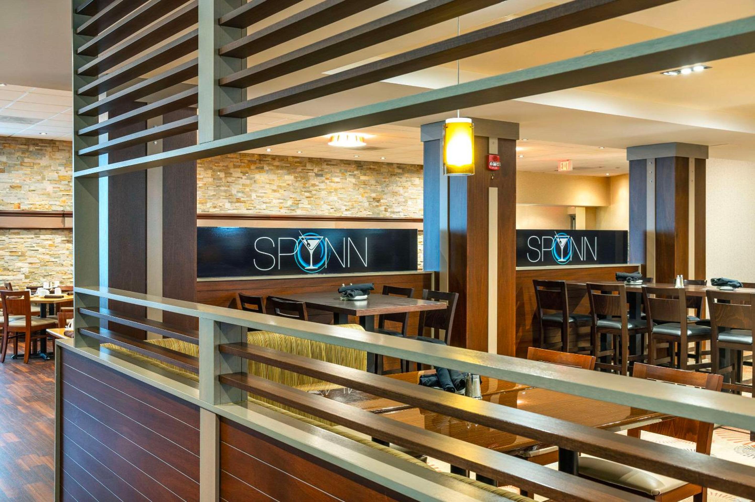 Barrie Vacations - Allure Hotel  Conference Centre, Ascend Hotel Collection - Property Image 18