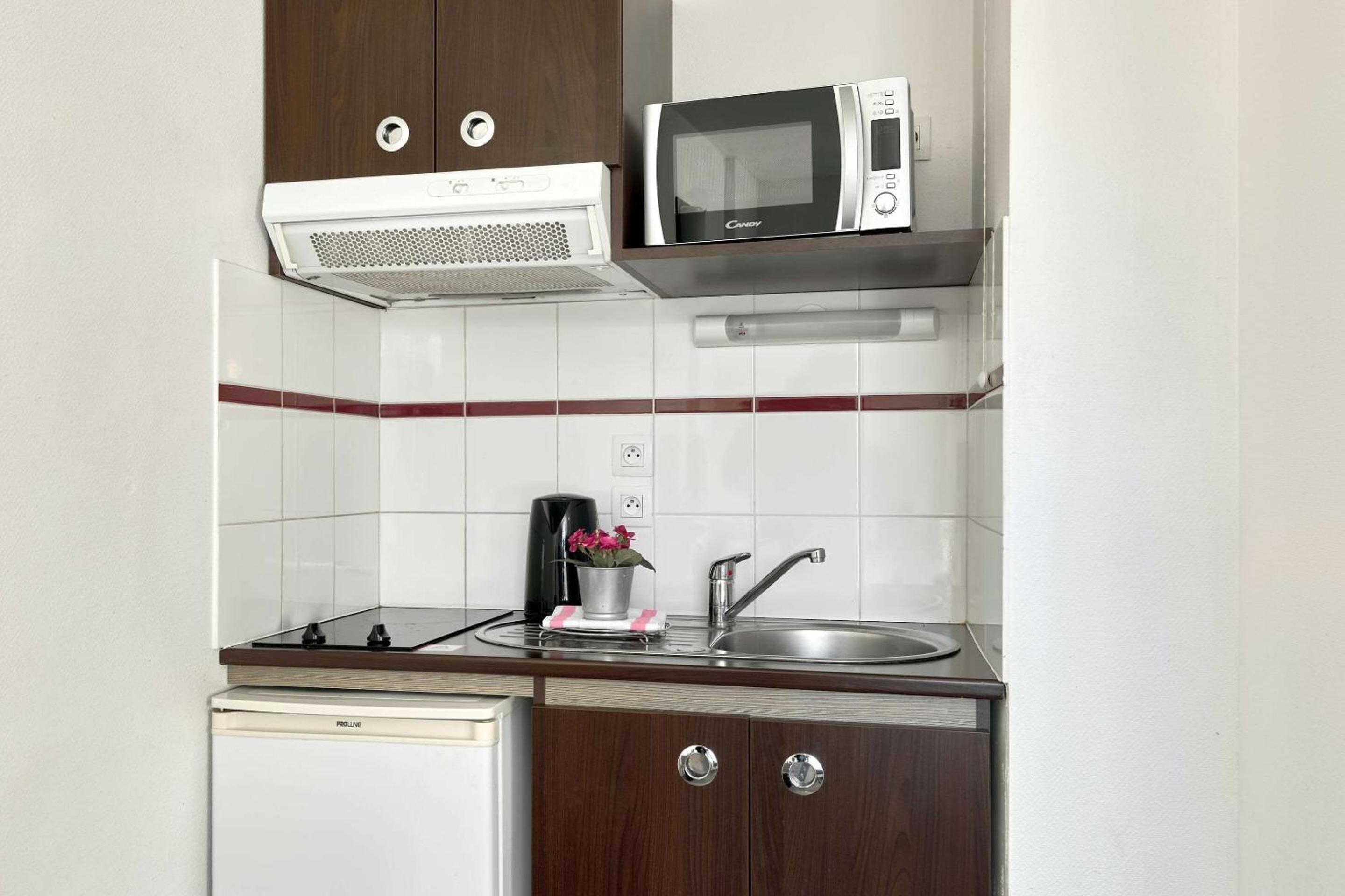 Comfort Aparthotel Versailles, St Cyr l'Ecole, photo 39