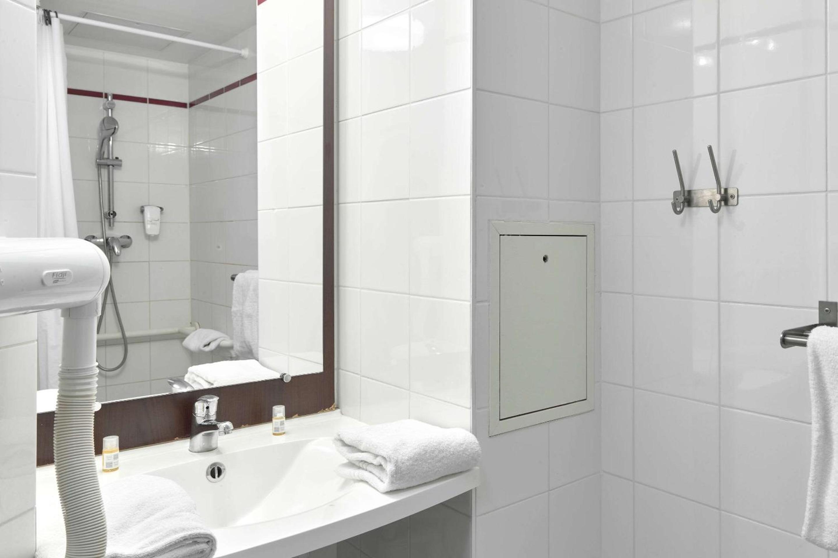 Comfort Aparthotel Versailles, St Cyr l'Ecole, photo 40