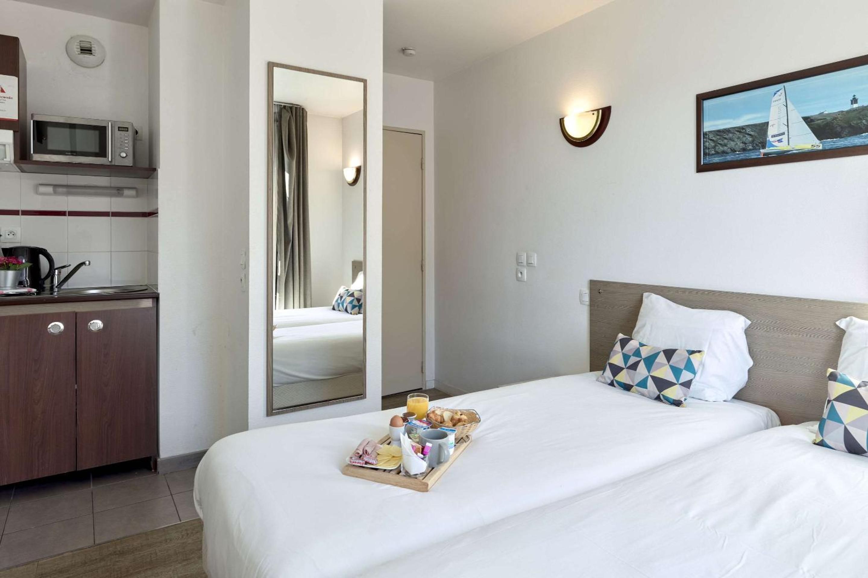 Comfort Aparthotel Versailles, St Cyr l'Ecole, photo 43