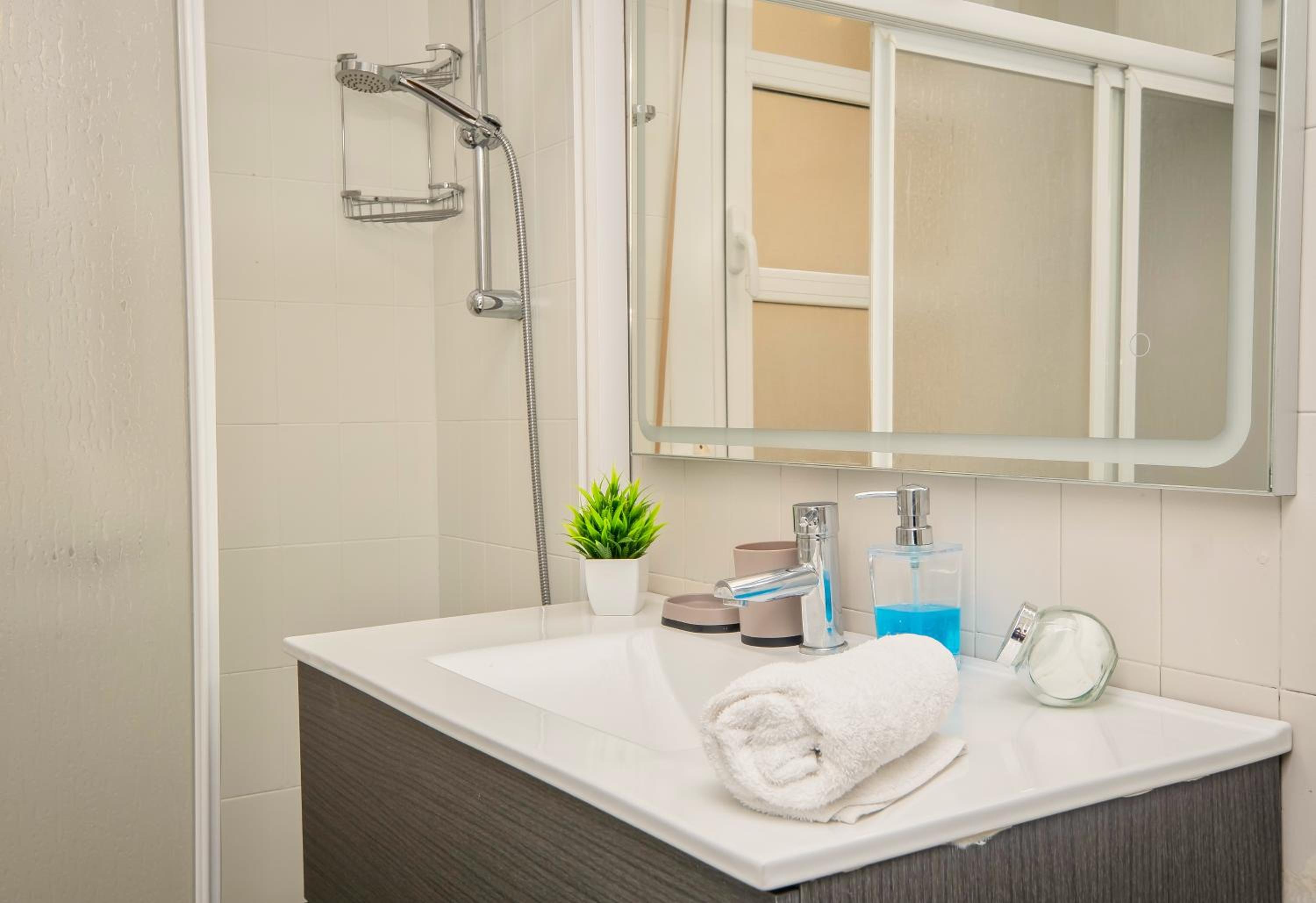 Santiago Tower Aire Ac casco antiguo By Apartamentos Logrono