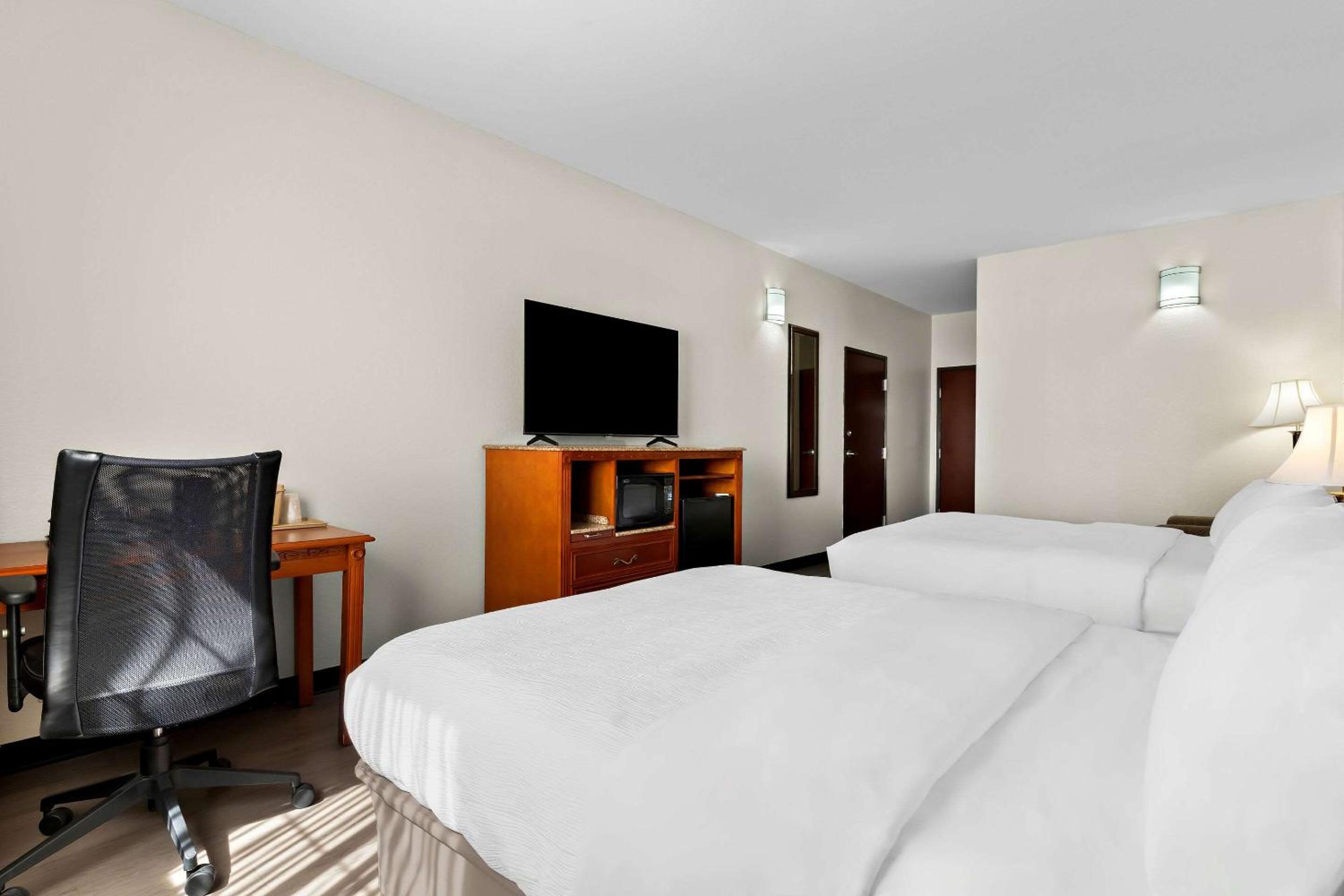 Quality Inn & Suites McAlester on Hwy 69