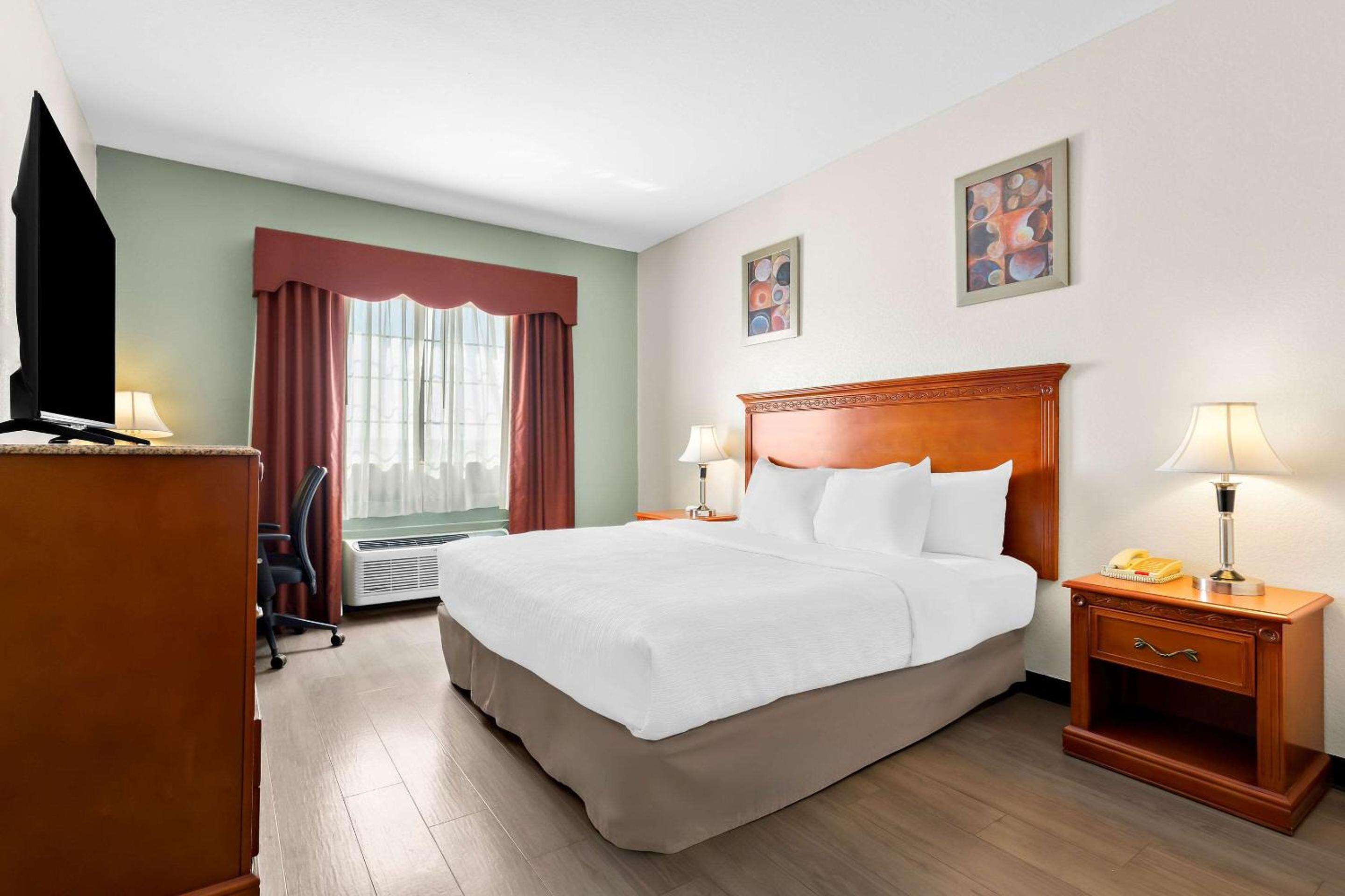 Quality Inn & Suites McAlester on Hwy 69