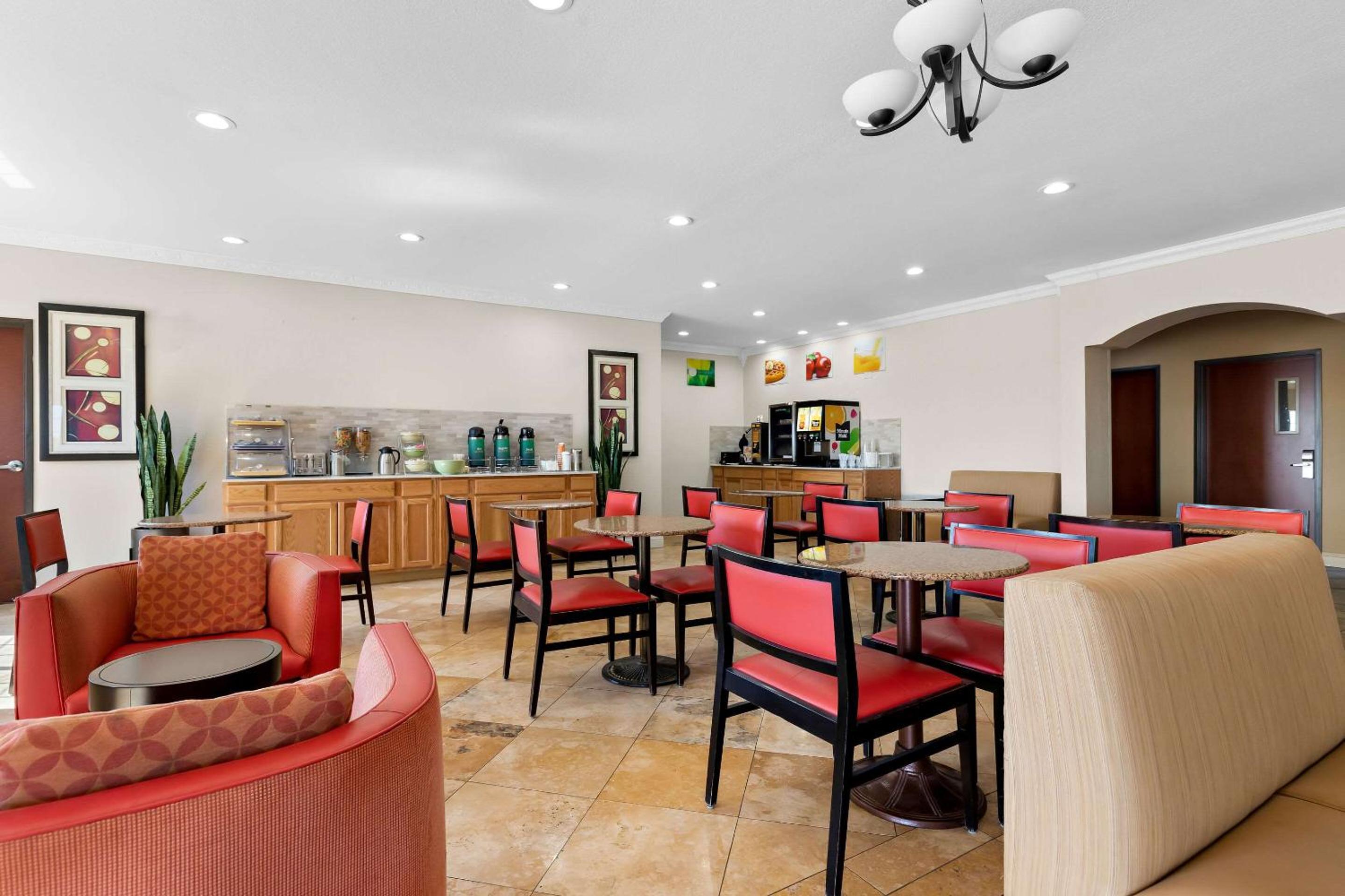 Quality Inn & Suites McAlester on Hwy 69