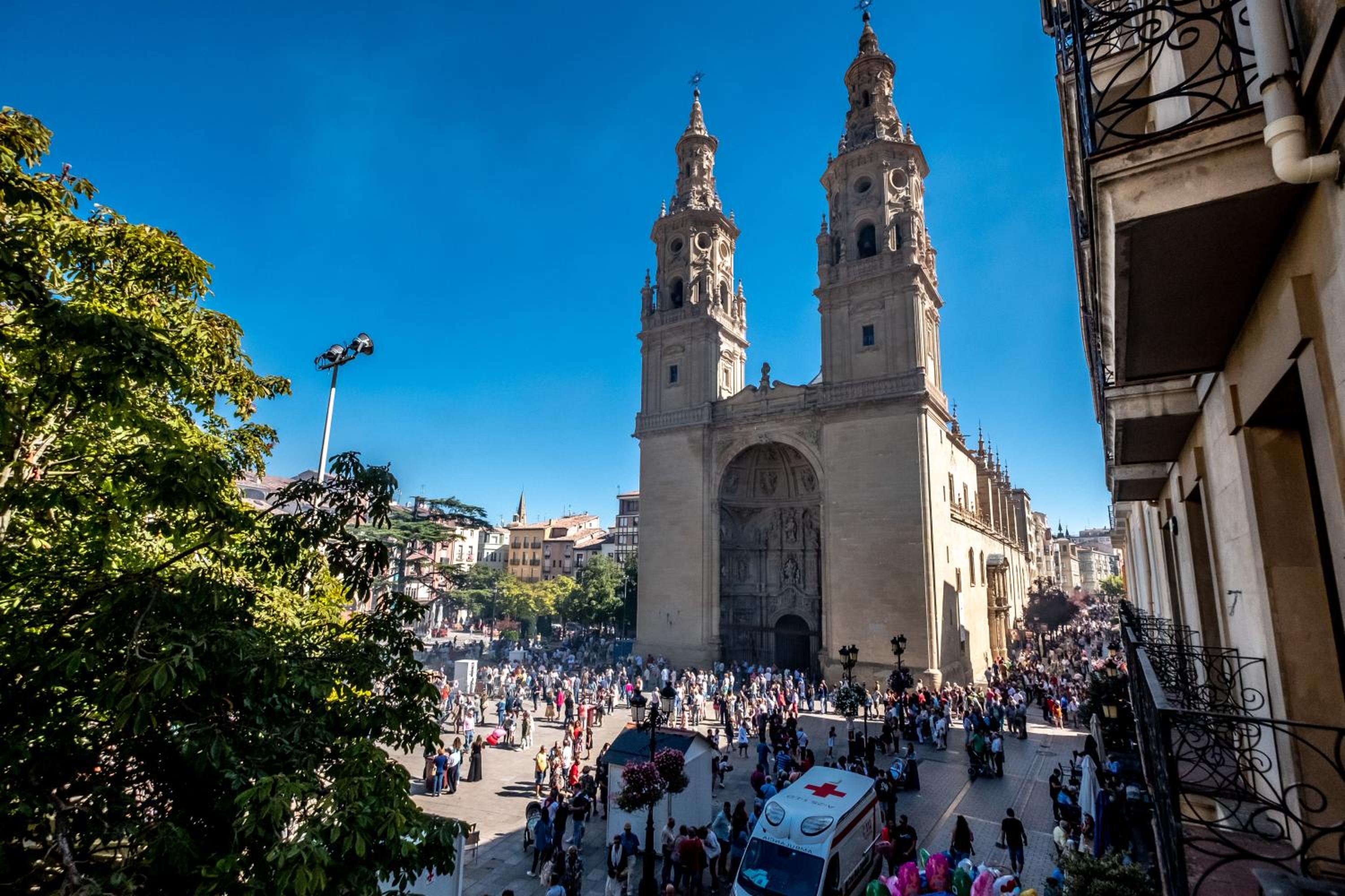 Santiago Tower Aire Ac casco antiguo By Apartamentos Logrono
