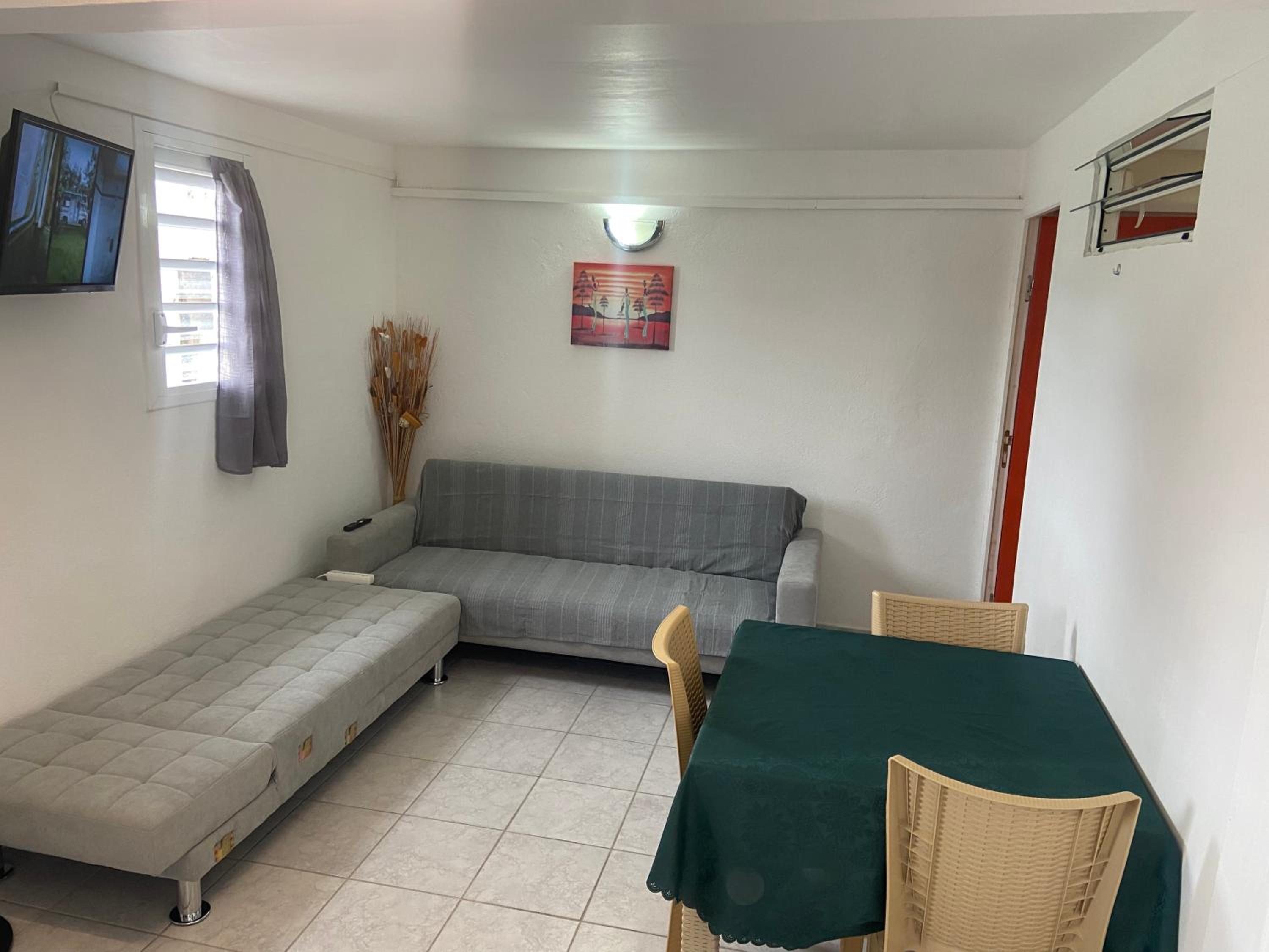 Logement de 40m2 avec terrasse, moderne et équipé view 2