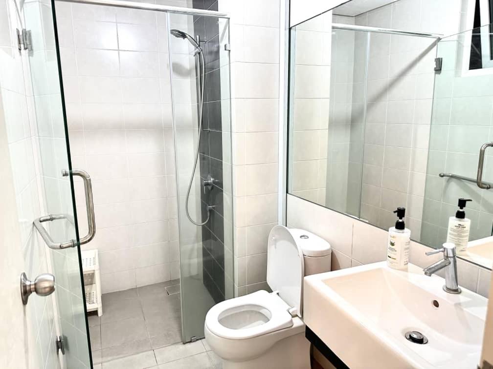 VR3 Sunway Velocity Spacious Apt中文房東