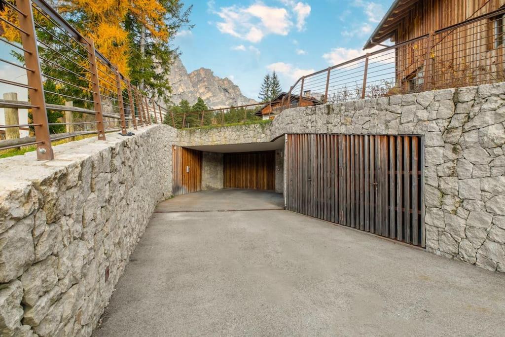 Sauna e Garage privati - Luxury Apartment Dolomiti view 2