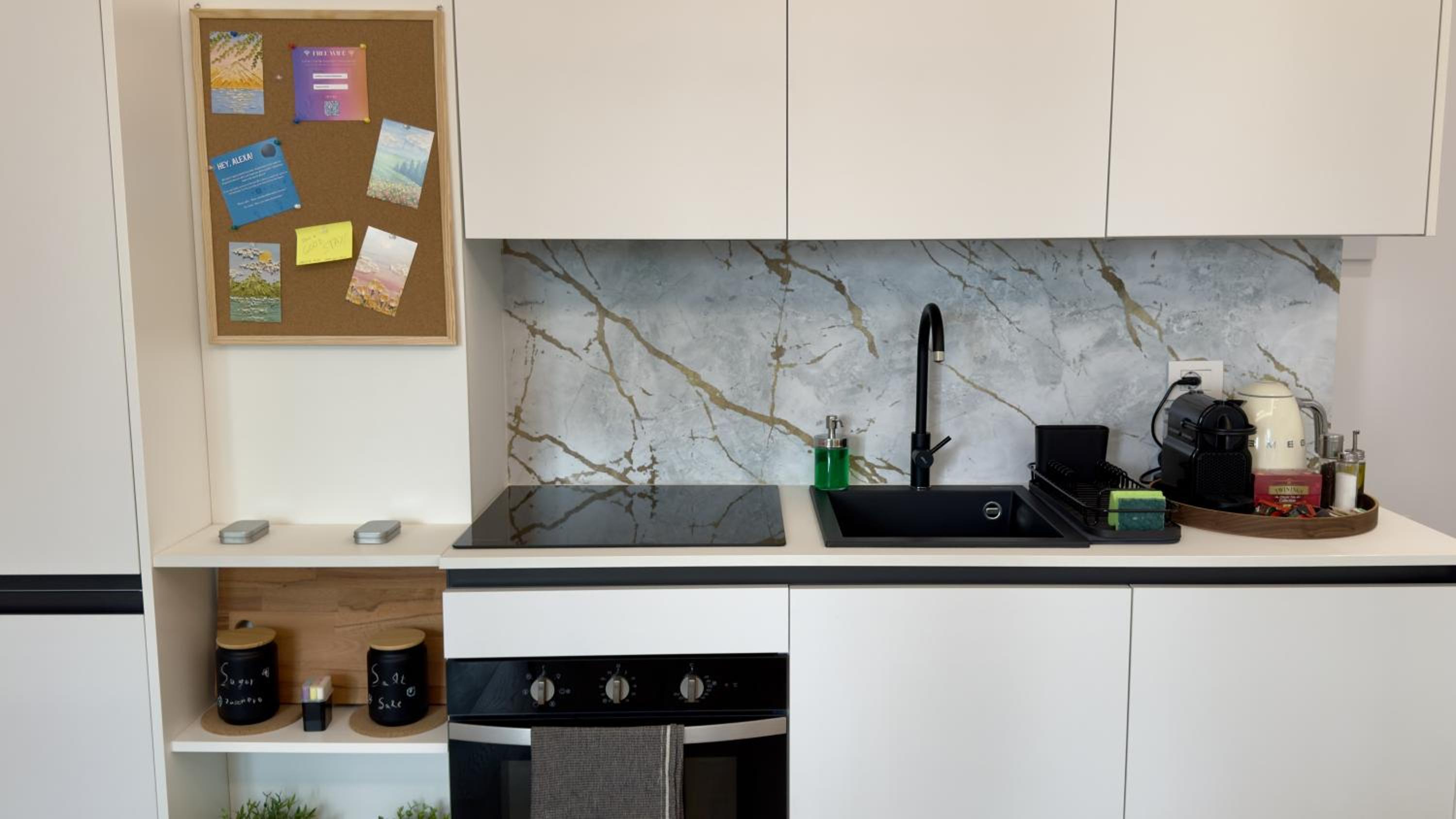 Teodorico Apartments - Quiet Garden View Apartment with Parking